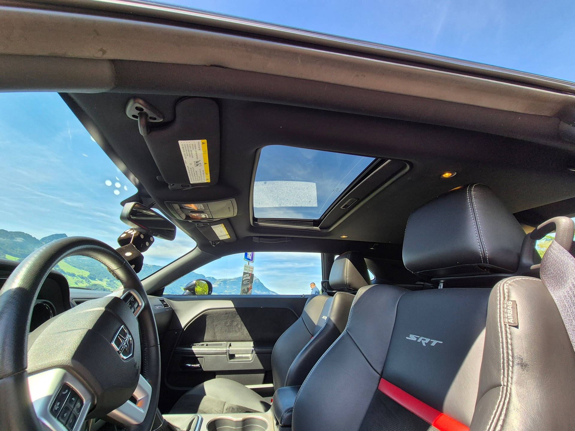 DODGE Challenger SRT 392-image-9