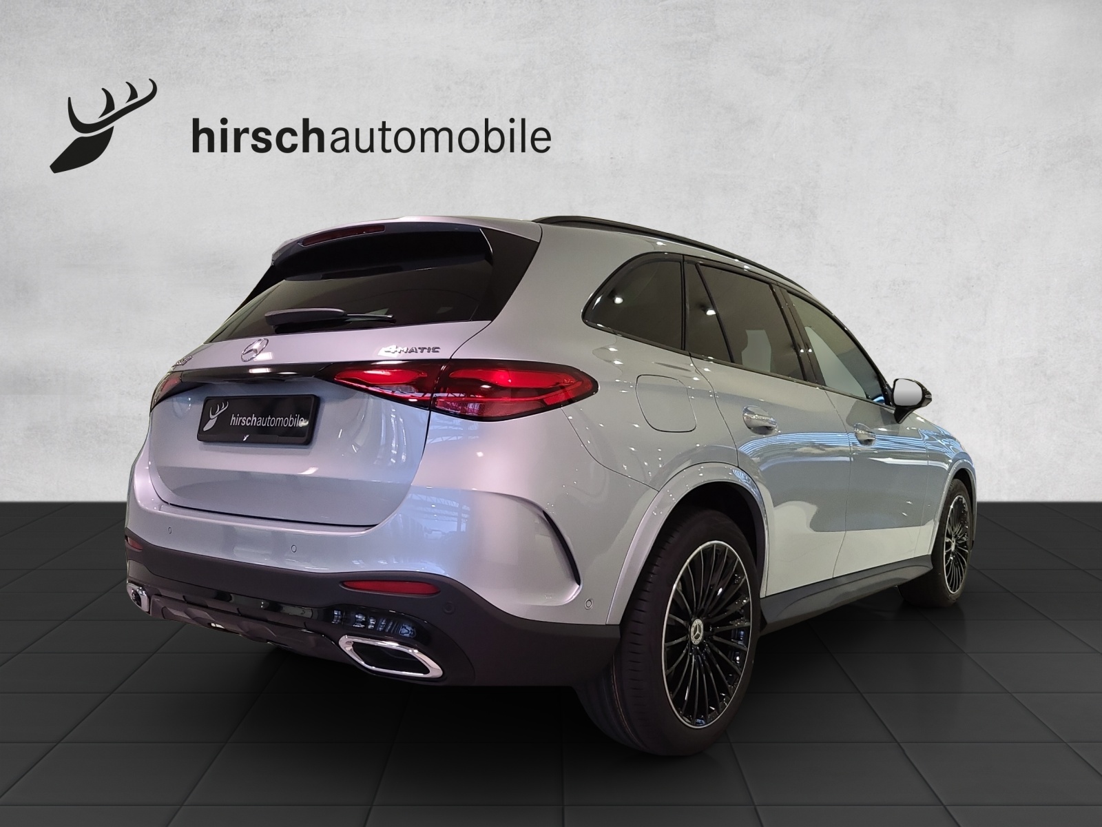 MERCEDES-BENZ GLC 300 4Matic 9G-Tronic-showroom-element-3