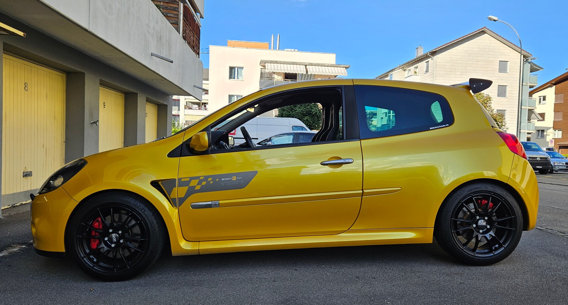 RENAULT Clio 2.0 16V Sport F1 Team-image-13