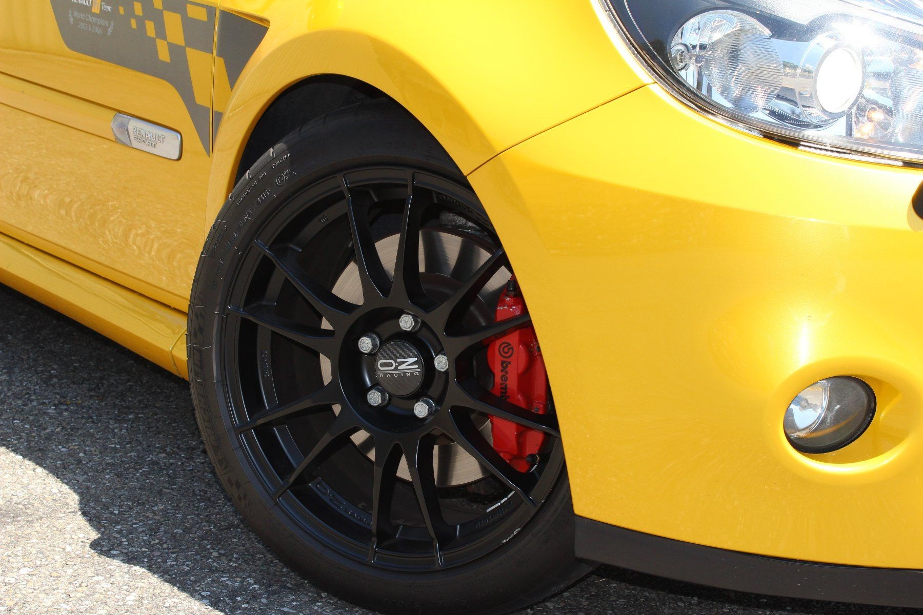 RENAULT Clio 2.0 16V Sport F1 Team-image-12