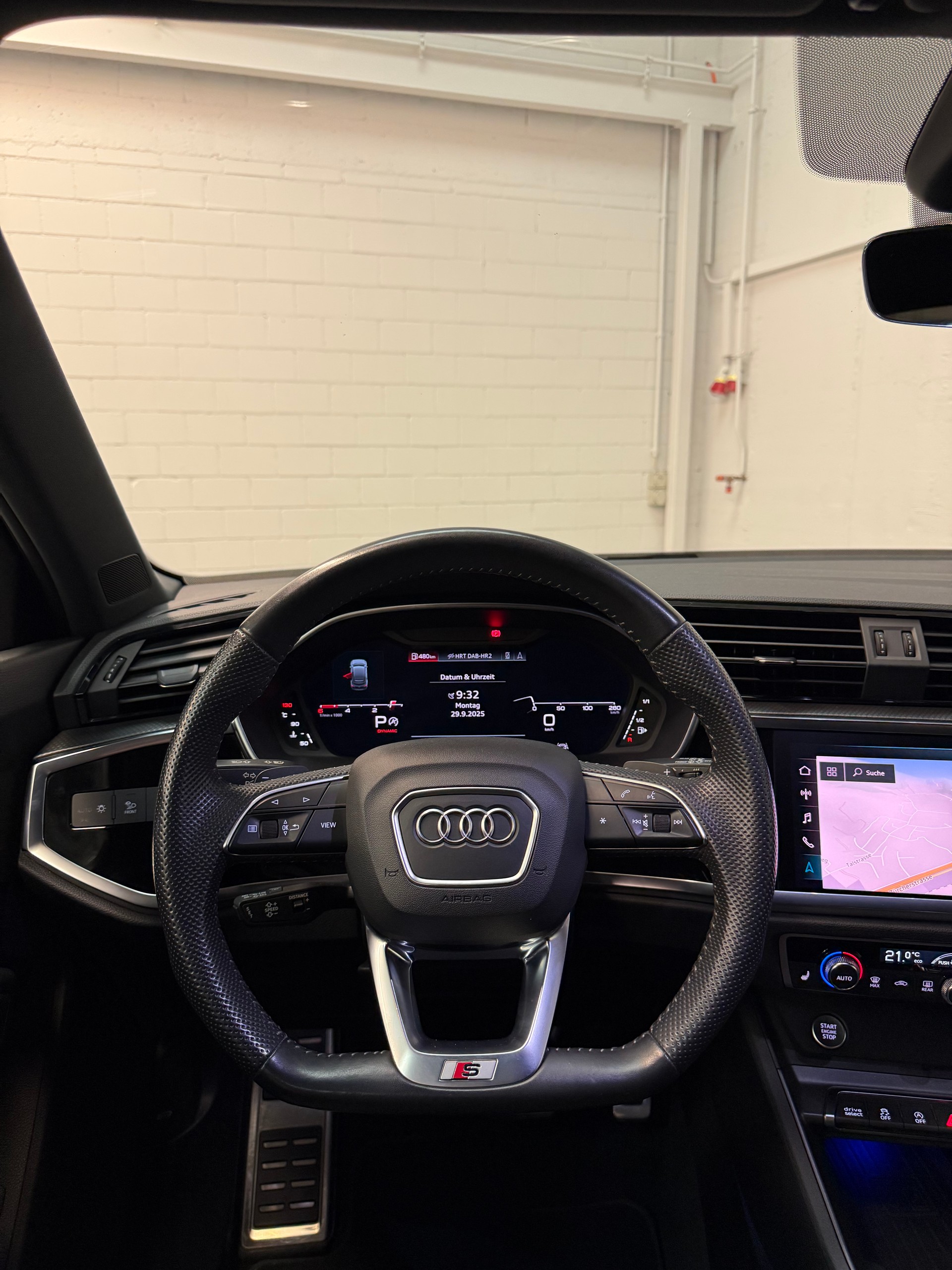 AUDI Q3 Sportback 40 TDI S line quattro S-tronic-image-14
