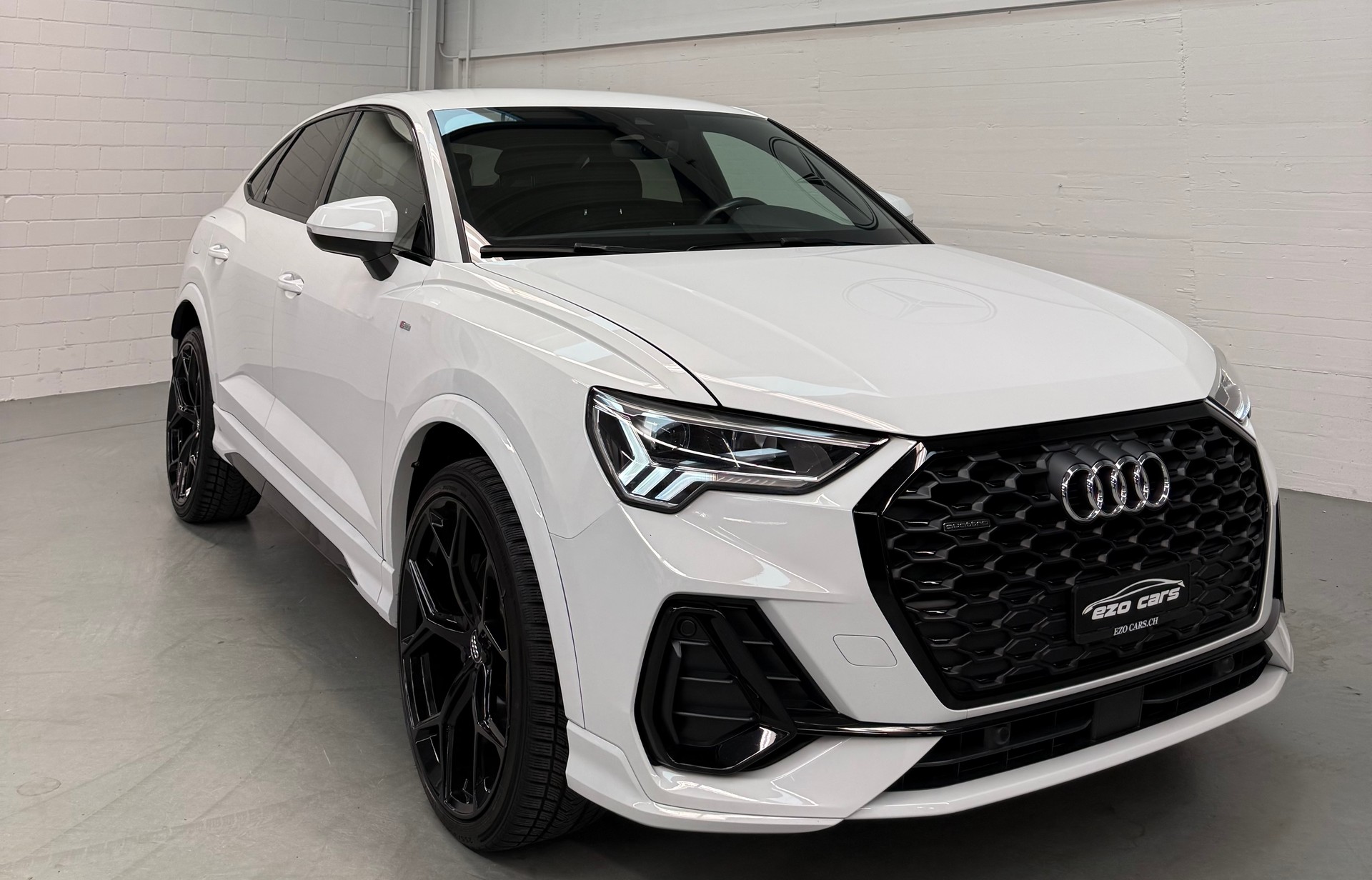 AUDI Q3 Sportback 40 TDI S line quattro S-tronic-showroom-element-1