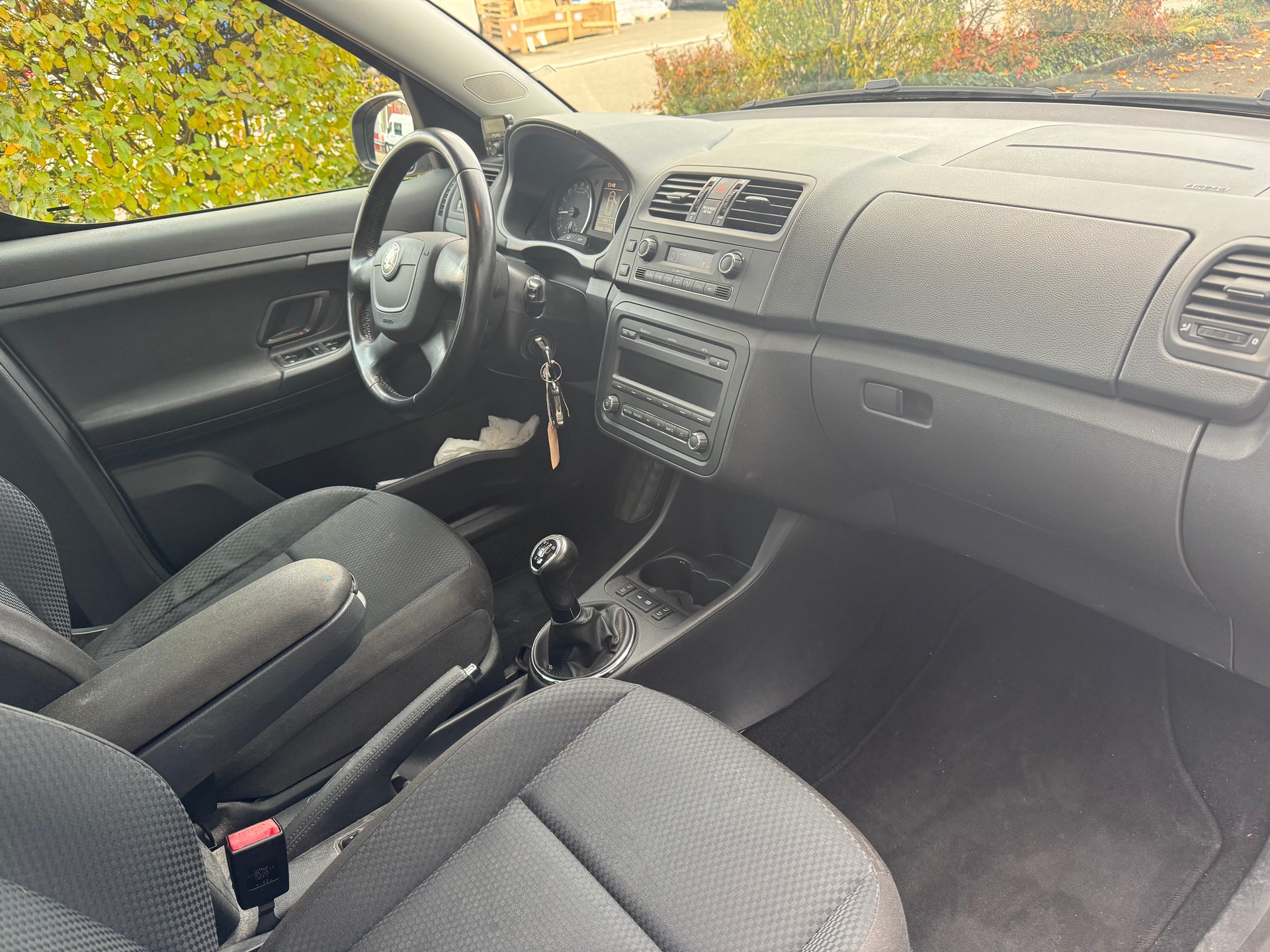 SKODA Roomster 1.6 TDI Elegance-image-6