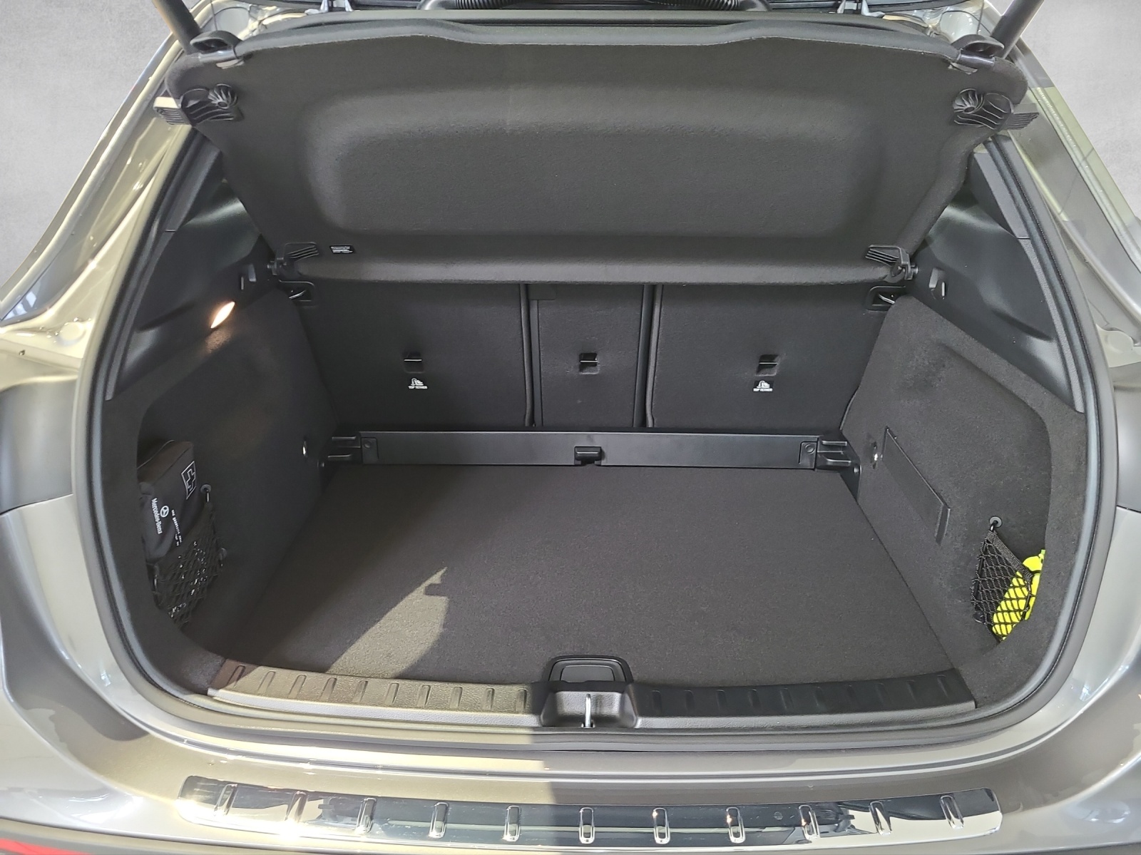 MERCEDES-BENZ GLA 250 4Matic 8G-DCT Swiss Star-image-13