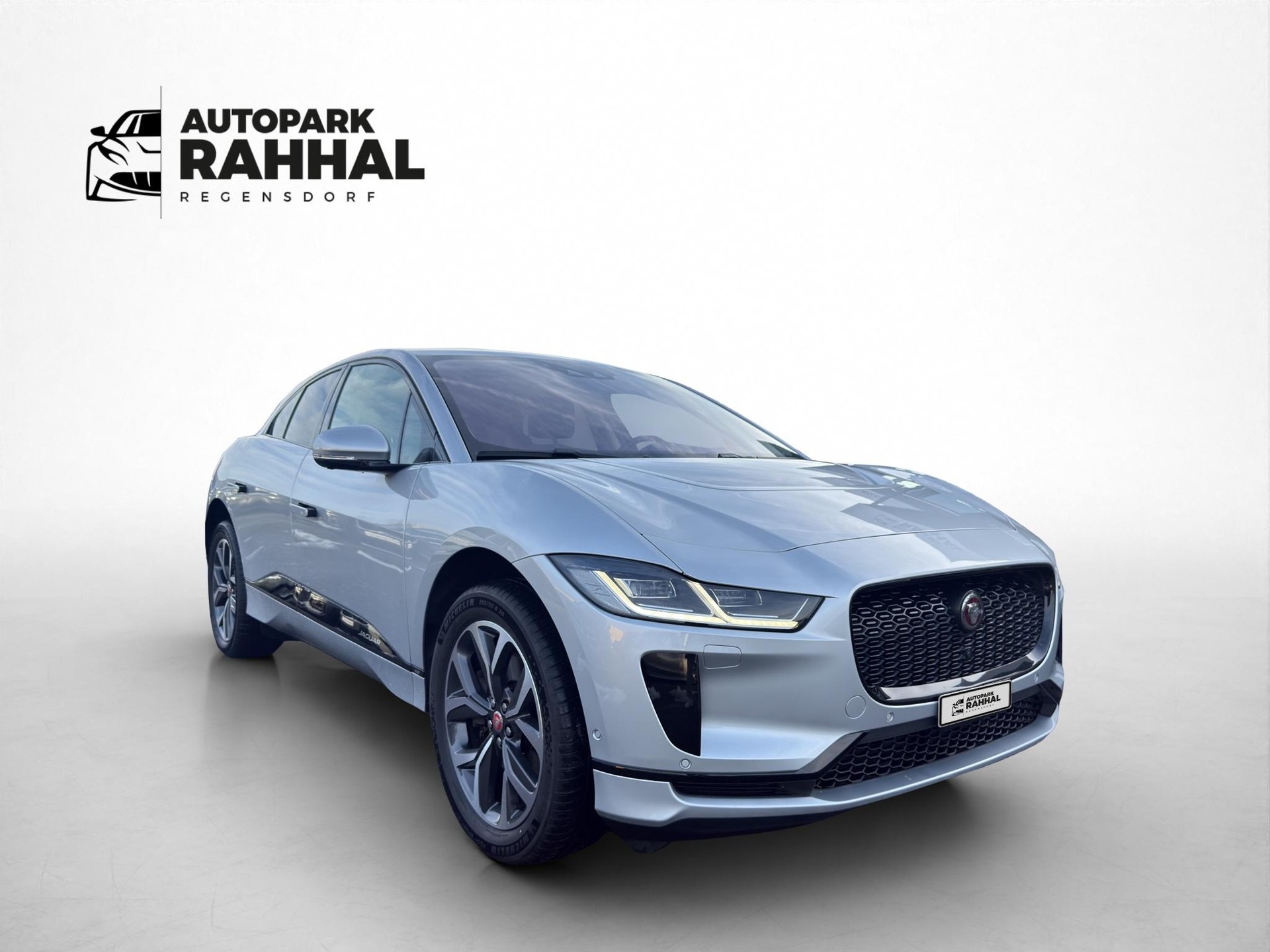 JAGUAR I-Pace EV400 SE AWD-showroom-element-2