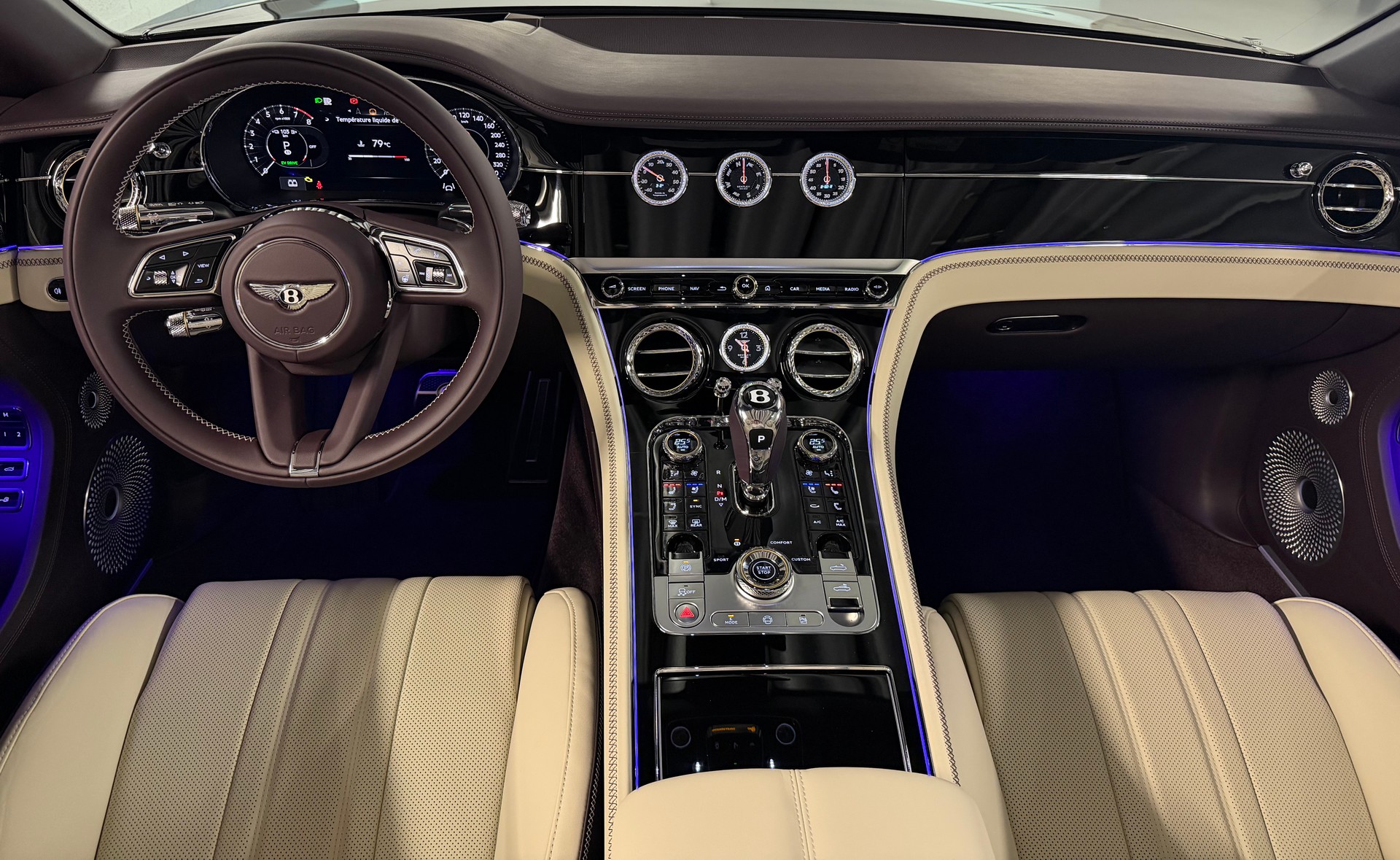 BENTLEY Continental GTC 4.0 V8 PHEV Black Velvet-image-15
