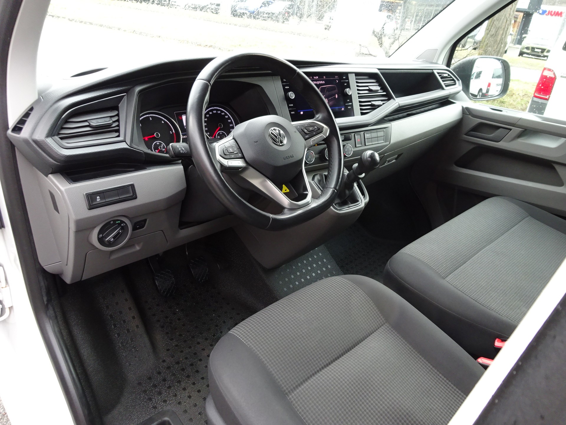 VW T6.1 2.0 TDI 4Motion-image-23
