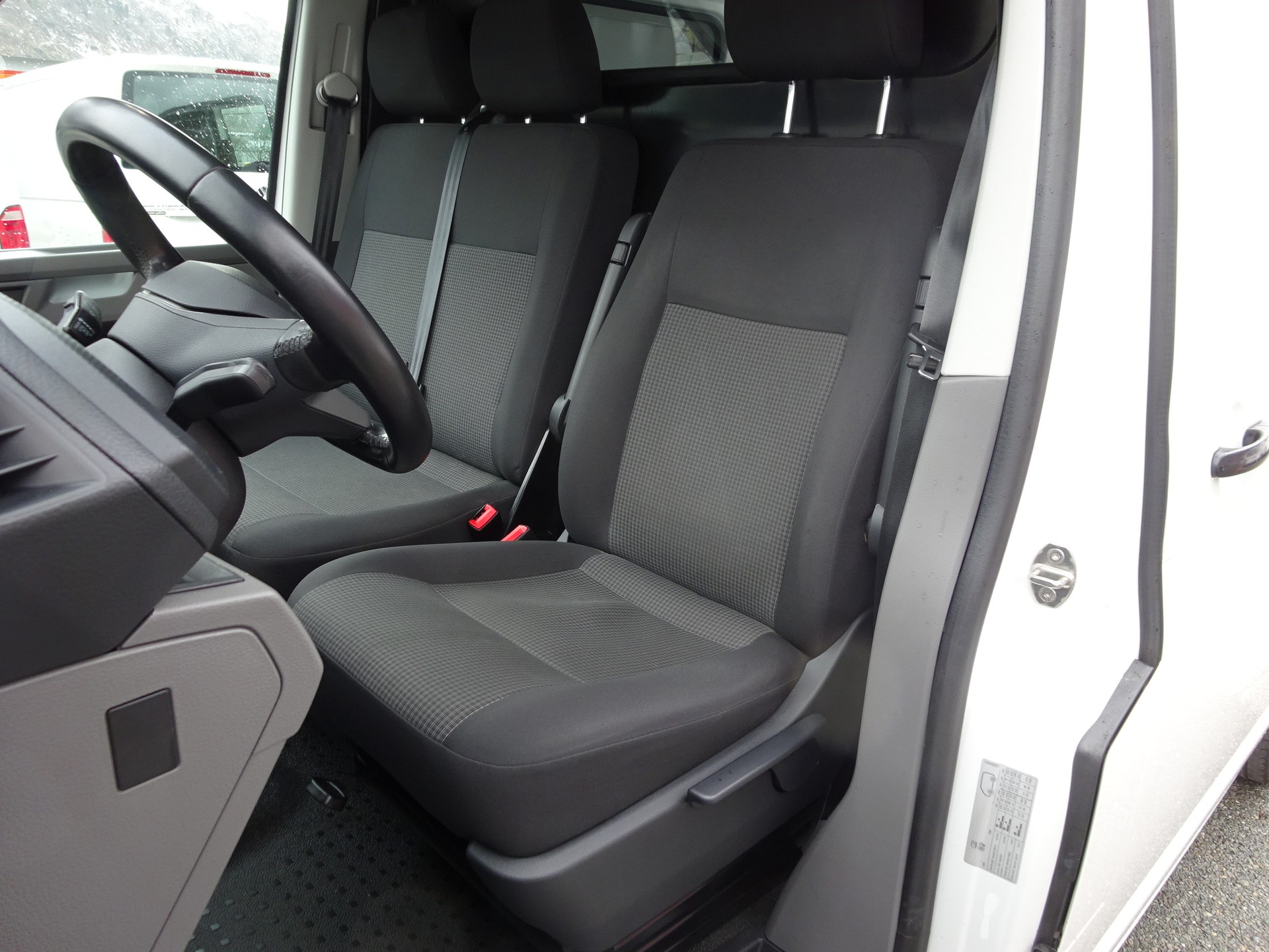 VW T6.1 2.0 TDI 4Motion-image-21