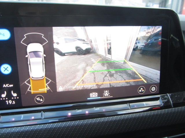 VW Golf VIII 2.0 TSI R-Line DSG 4motion-image-7