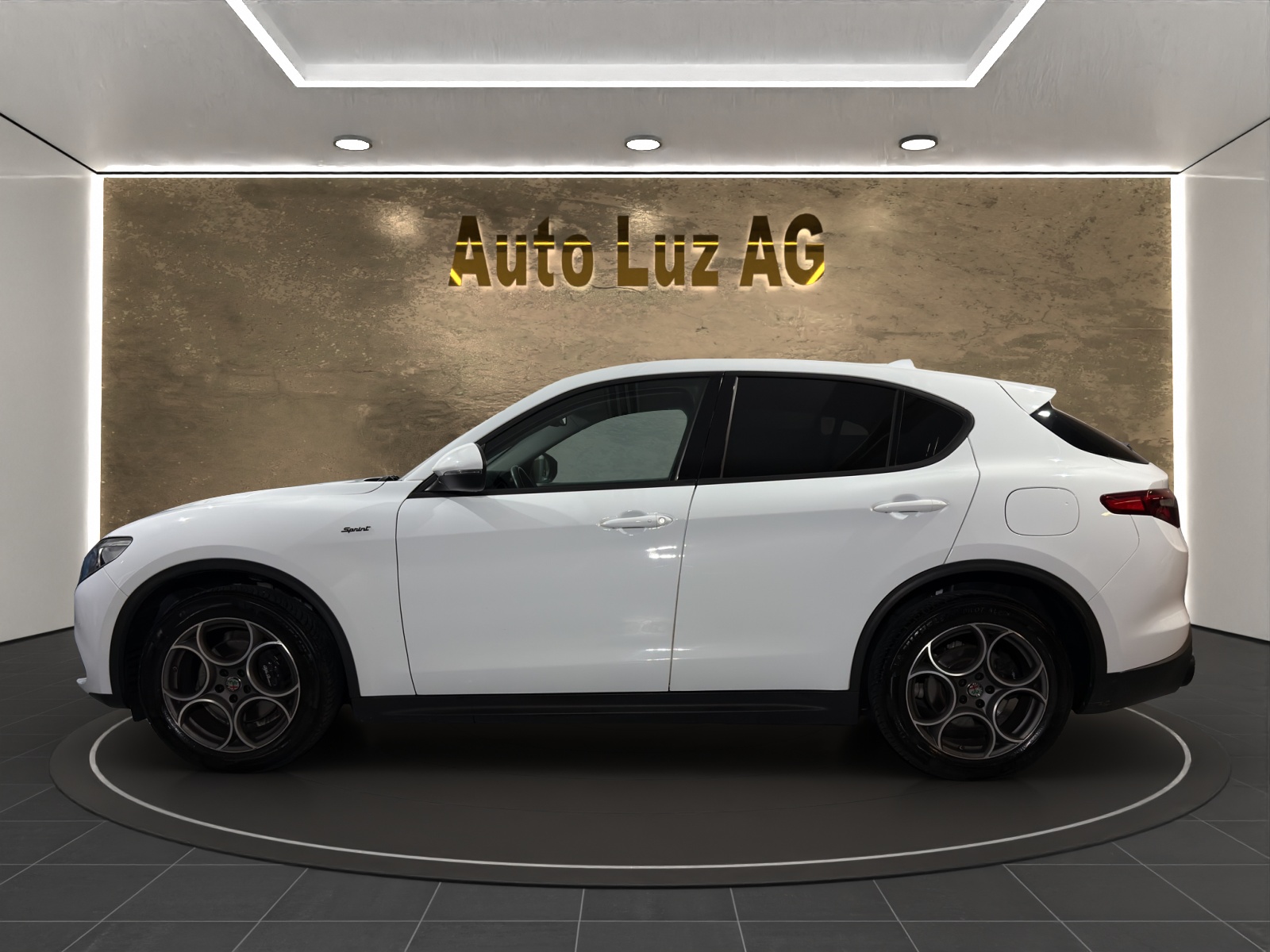 ALFA ROMEO Stelvio 2.0 Sprint Q4 Q4 Automatic-showroom-element-1