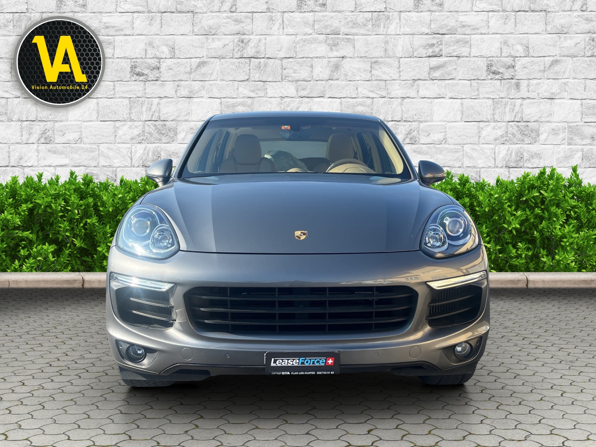 PORSCHE Cayenne Diesel-showroom-element-2