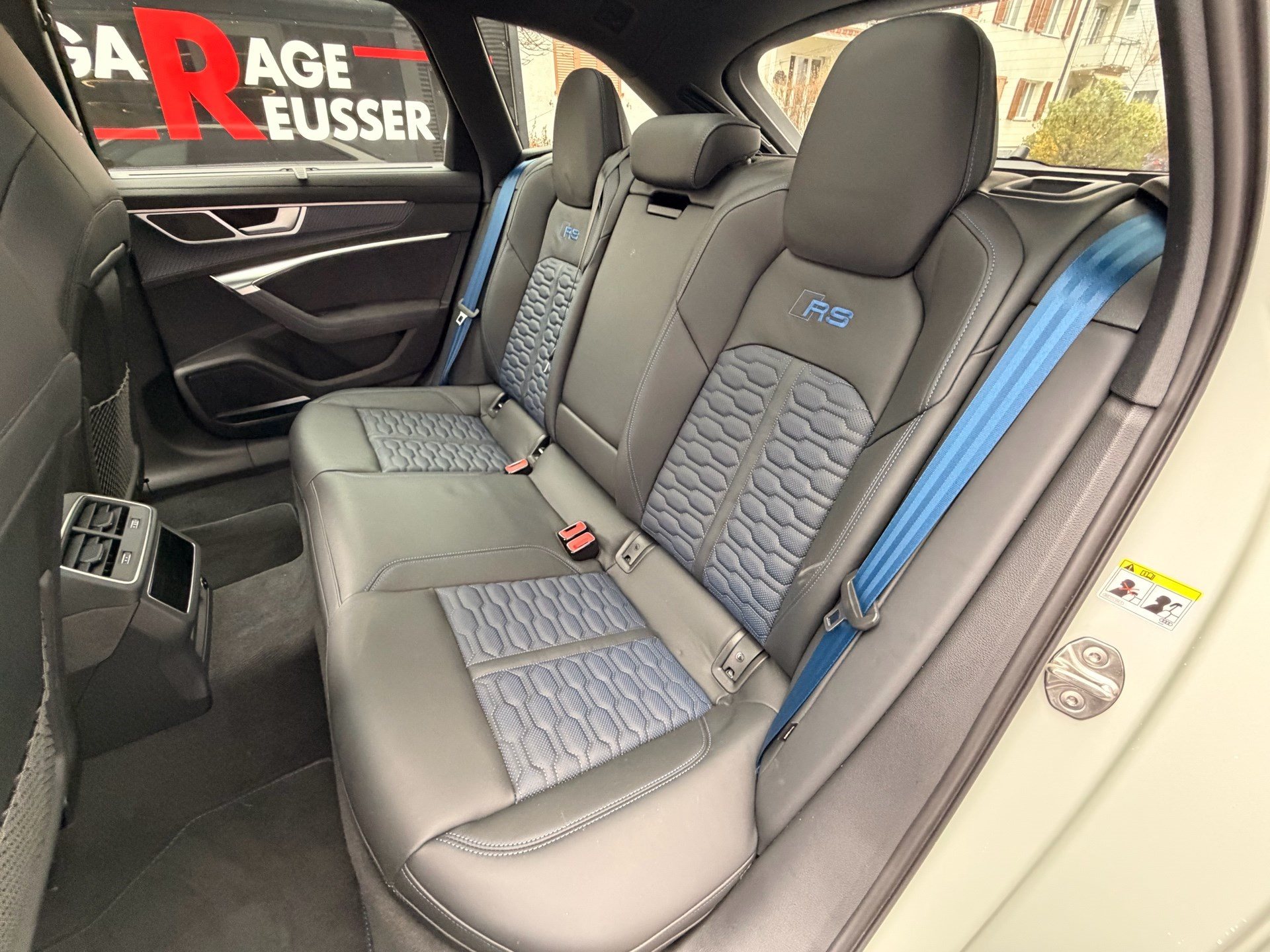 AUDI RS6 AVANT 4.0 TFSI QUATTRO PERFORMANCE *** UNIKAT IN WEISS MATT & KERAMIK BREMSEN ***-image-24
