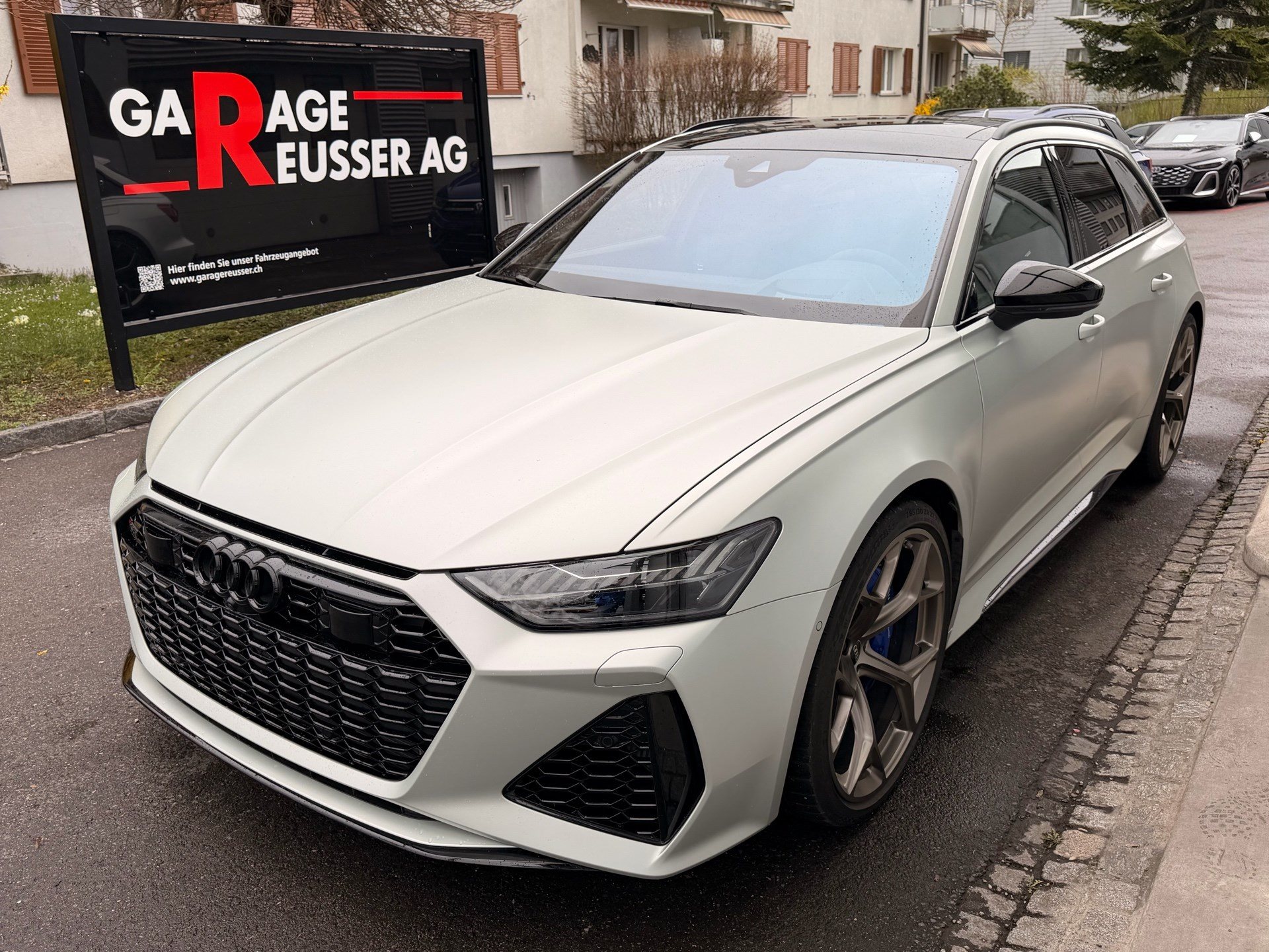 AUDI RS6 AVANT 4.0 TFSI QUATTRO PERFORMANCE *** UNIKAT IN WEISS MATT & KERAMIK BREMSEN ***