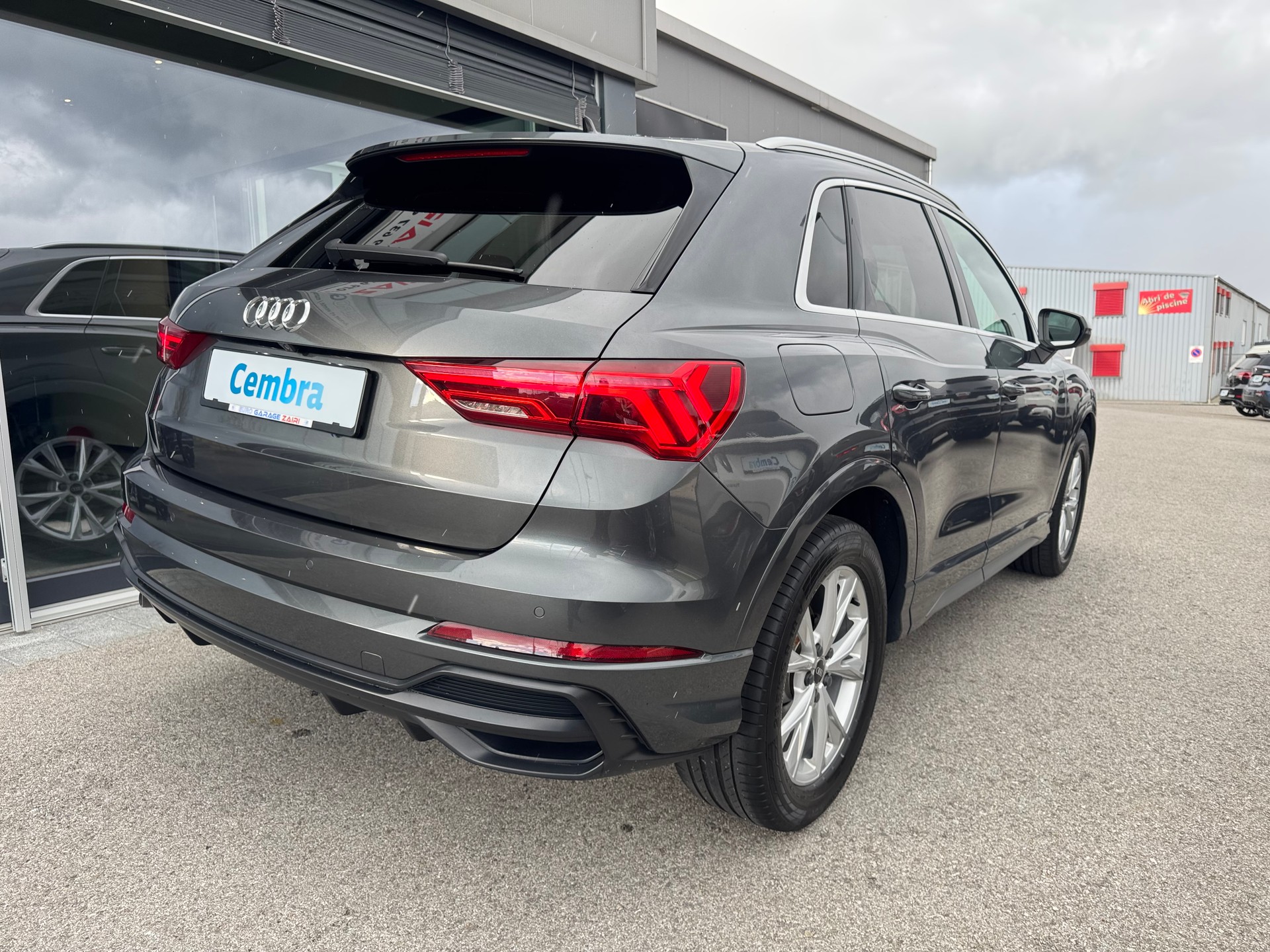 AUDI Q3 35 TFSI S line Attraction S-tronic-image-7