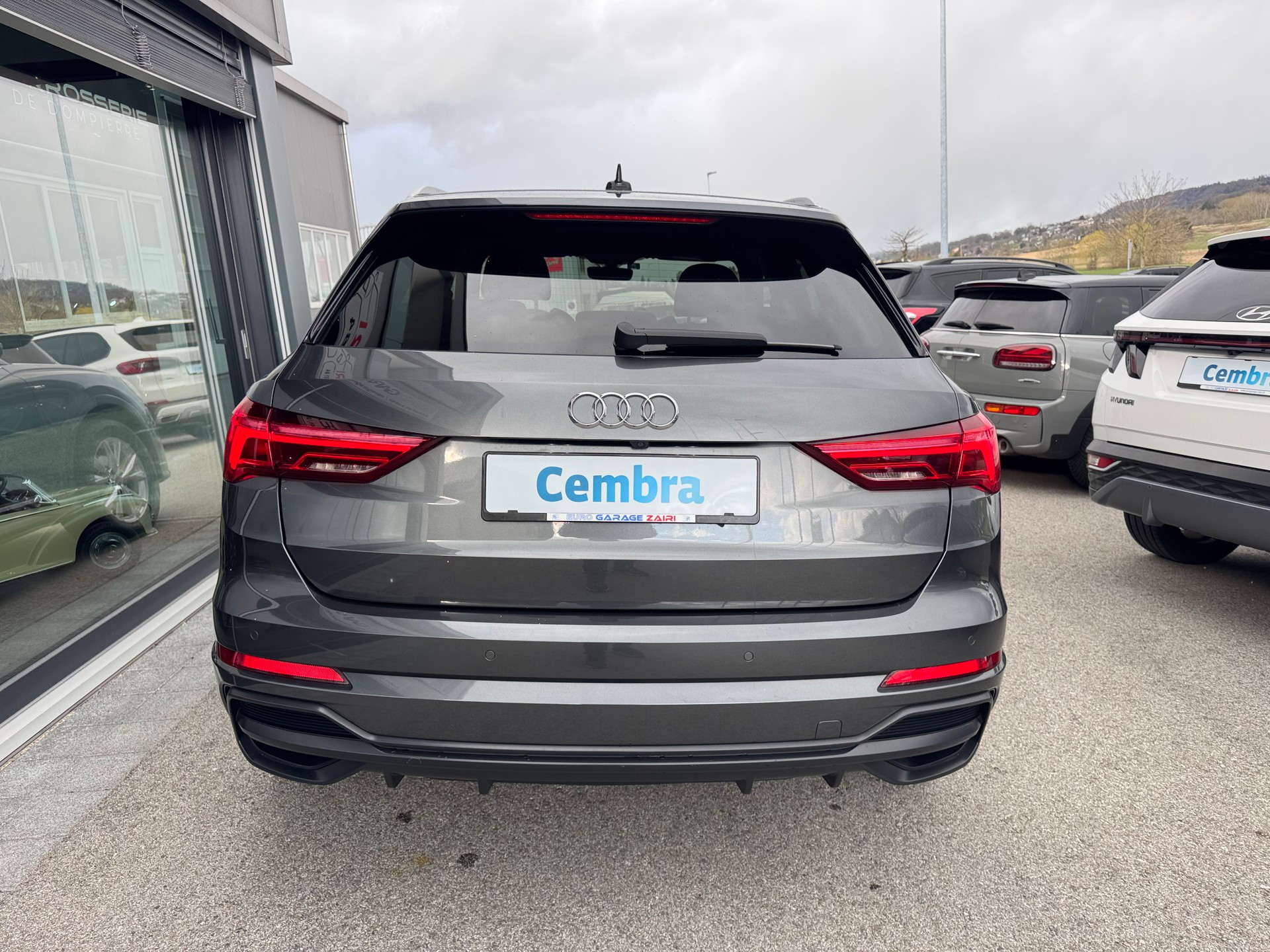 AUDI Q3 35 TFSI S line Attraction S-tronic-image-9