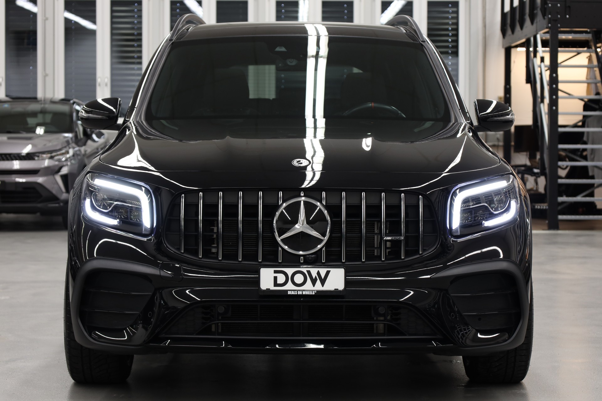 MERCEDES-BENZ GLB 35 AMG 4matic-image-4