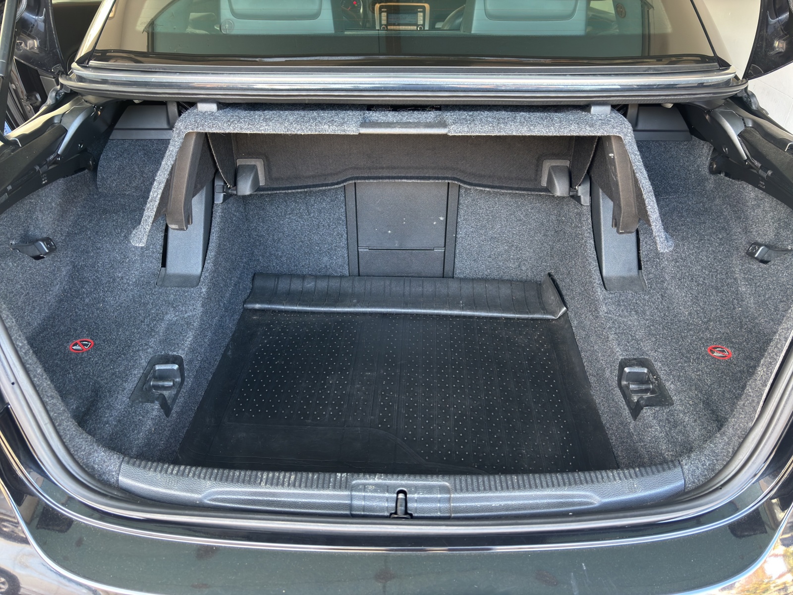 VW Eos 2.0 FSI Turbo mit Leder & Winterräder-image-8
