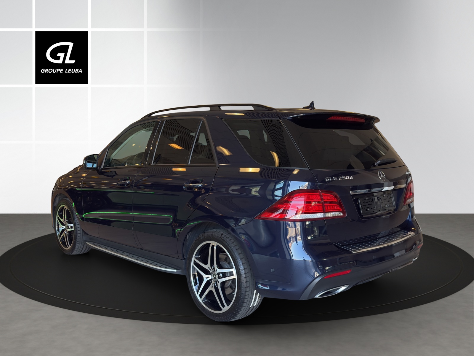 MERCEDES-BENZ GLE 250 d Executive 4M-showroom-element-3