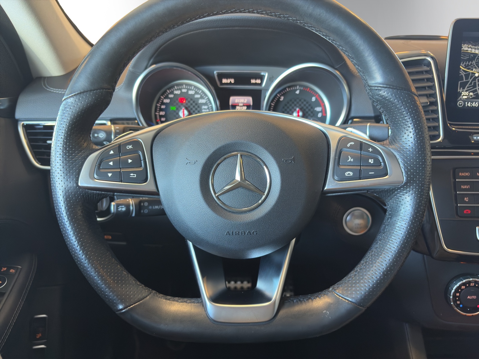 MERCEDES-BENZ GLE 250 d Executive 4M-image-13