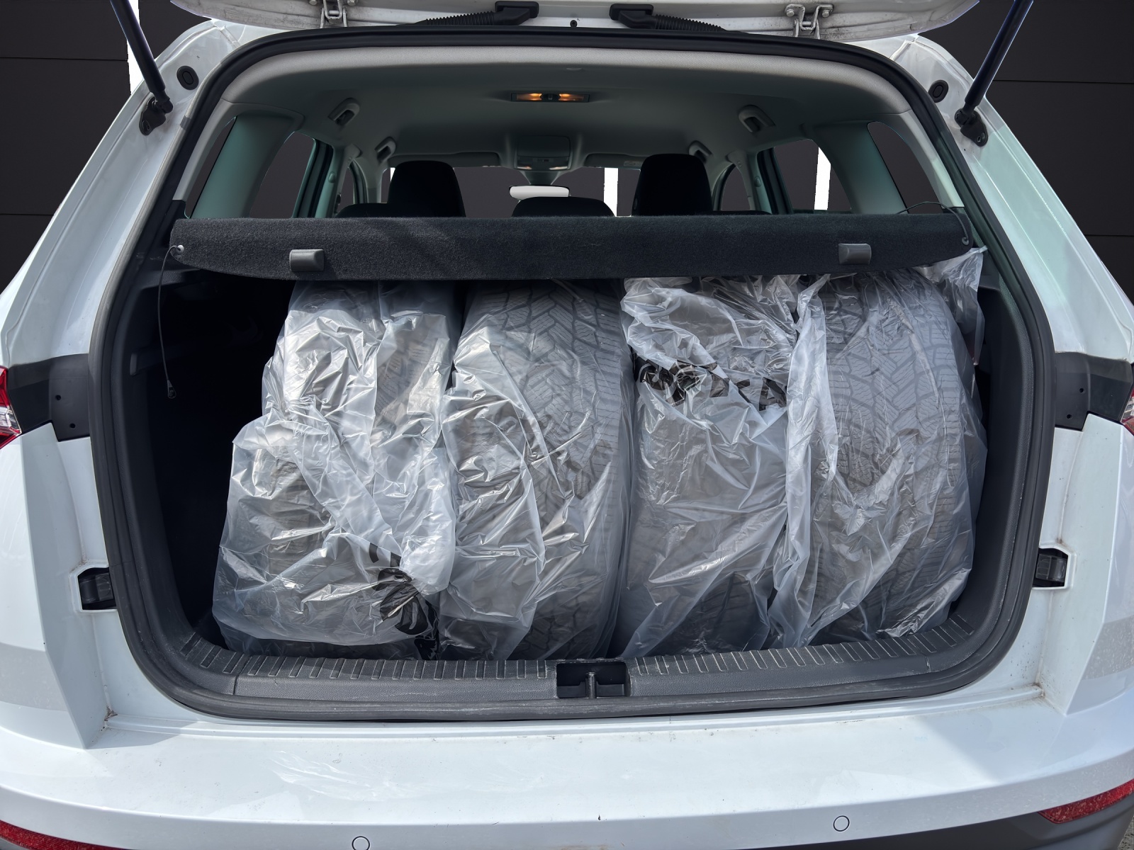 SKODA Karoq 2.0 TDI CR Ambition 4x4 DSG-image-13