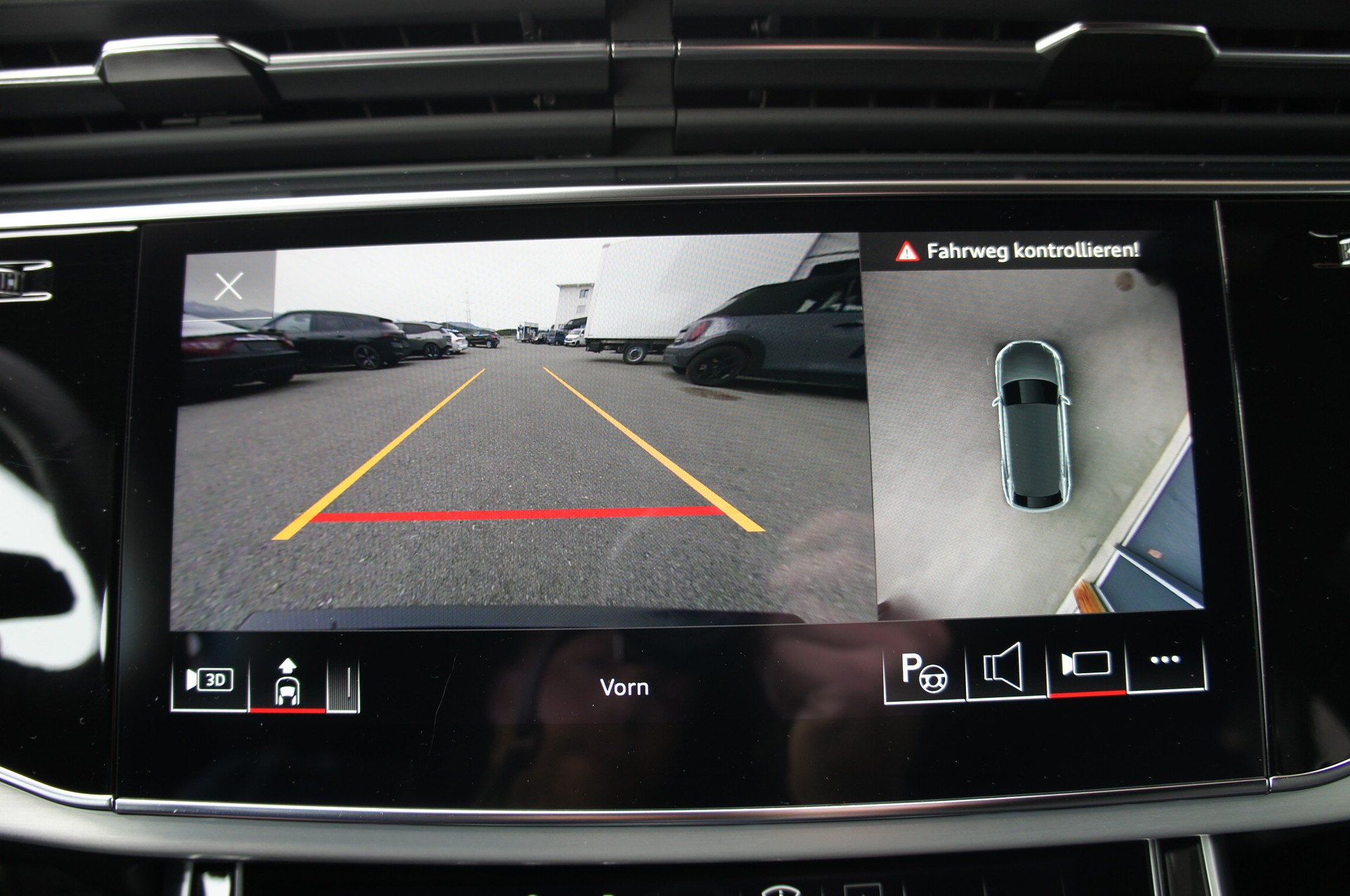 AUDI Q8 55 TFSI e quattro PHEV tiptronic-image-21