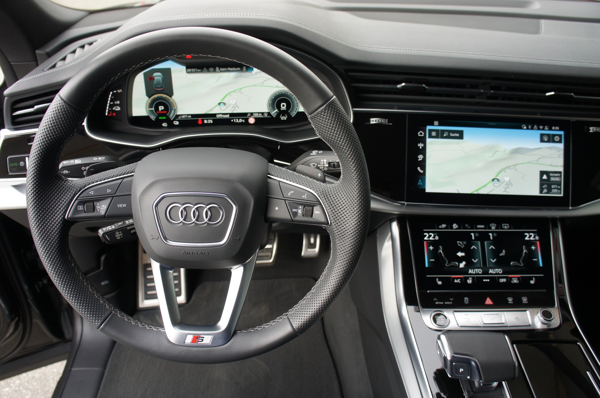 AUDI Q8 55 TFSI e quattro PHEV tiptronic-image-23