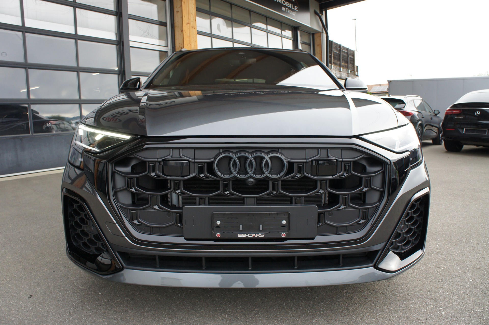 AUDI Q8 55 TFSI e quattro PHEV tiptronic-image-7