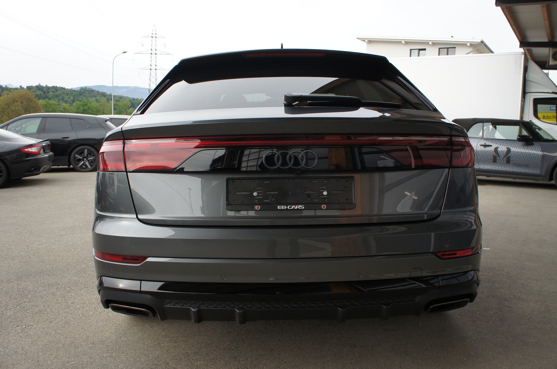 AUDI Q8 55 TFSI e quattro PHEV tiptronic-showroom-element-3