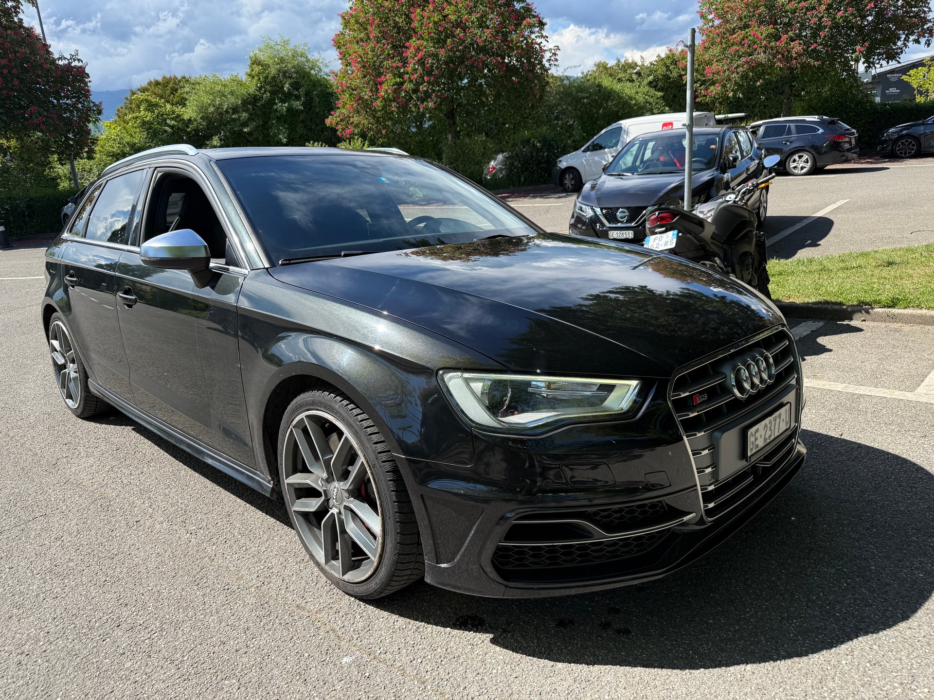 AUDI S3 Sportback 2.0 TFSI quattro S-tronic-showroom-element-2