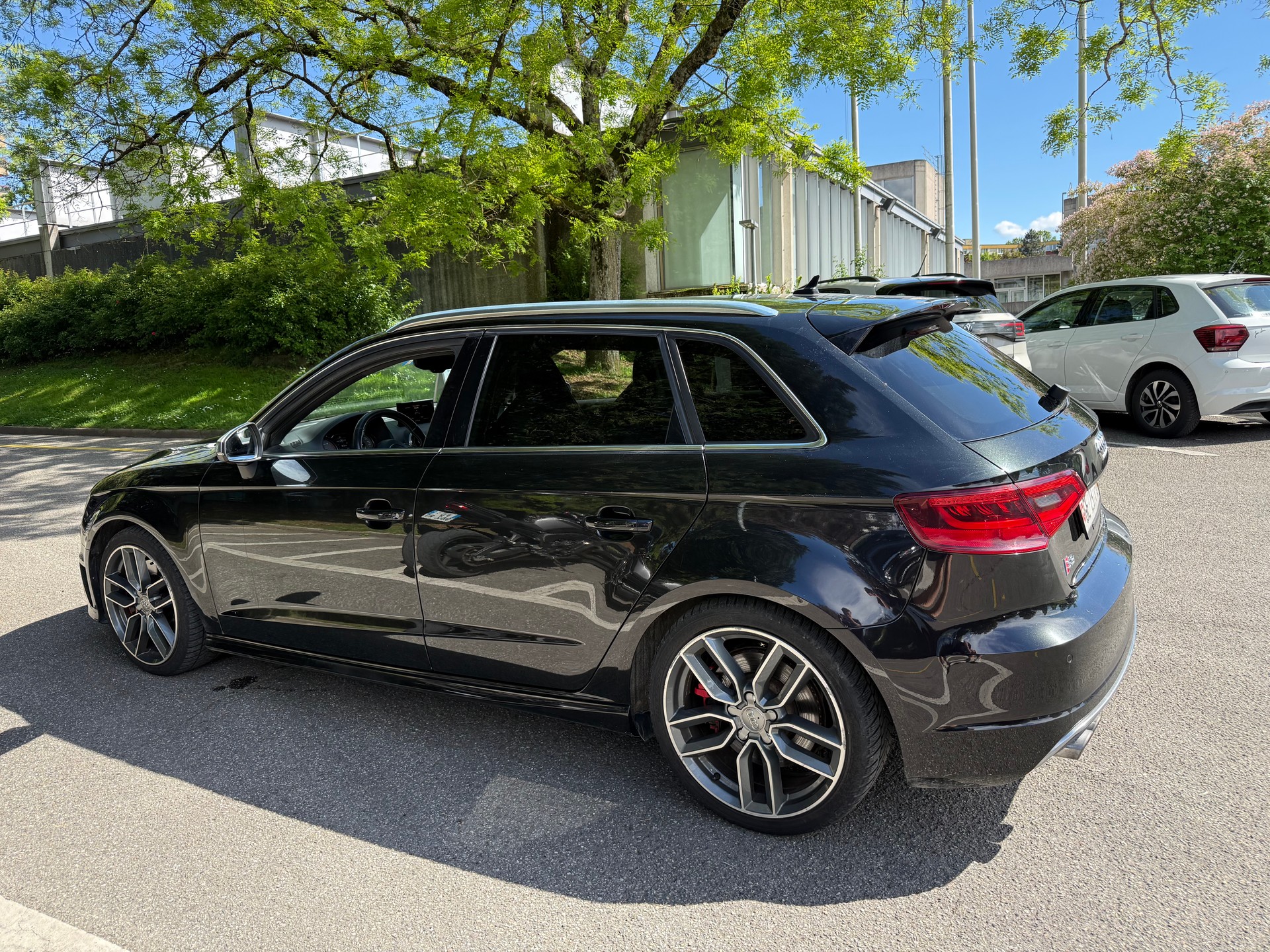AUDI S3 Sportback 2.0 TFSI quattro S-tronic-image-12