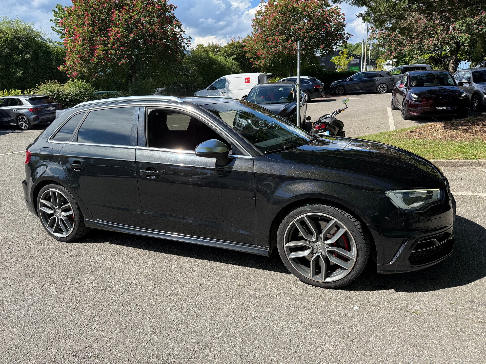 AUDI S3 Sportback 2.0 TFSI quattro S-tronic-image-8