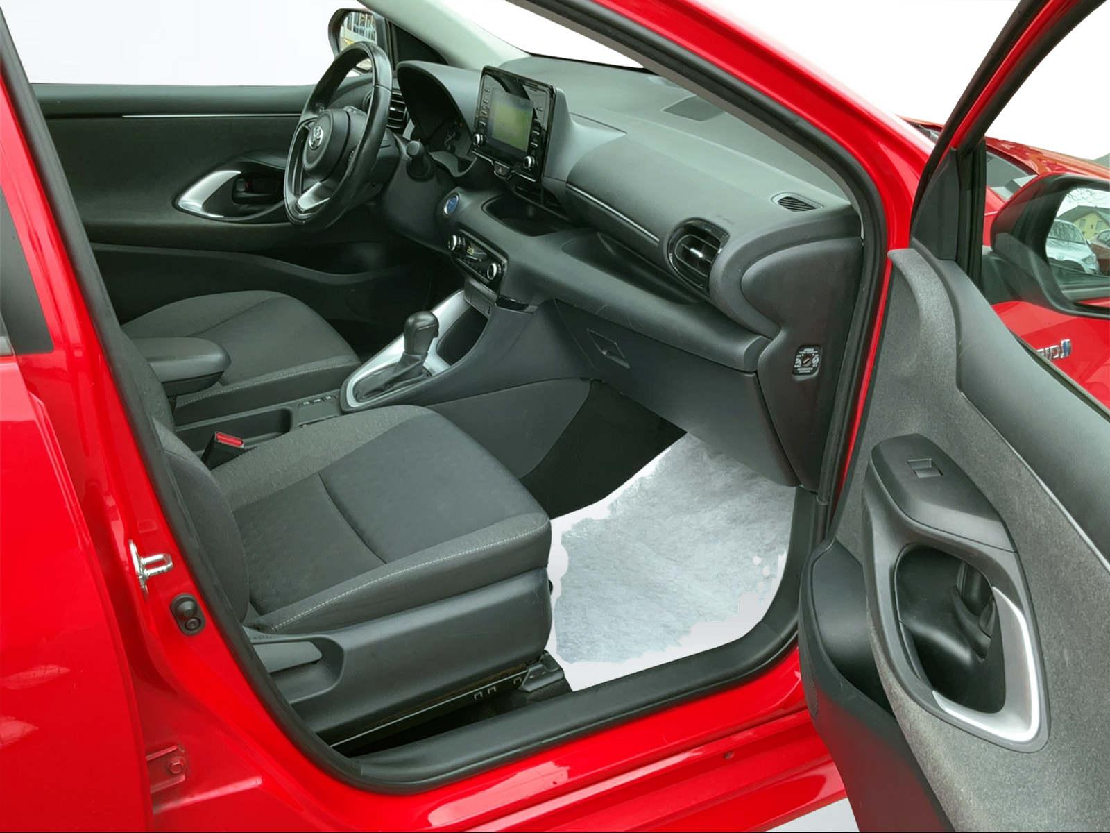 TOYOTA Yaris 1.5 VVT-i HSD Active-image-5