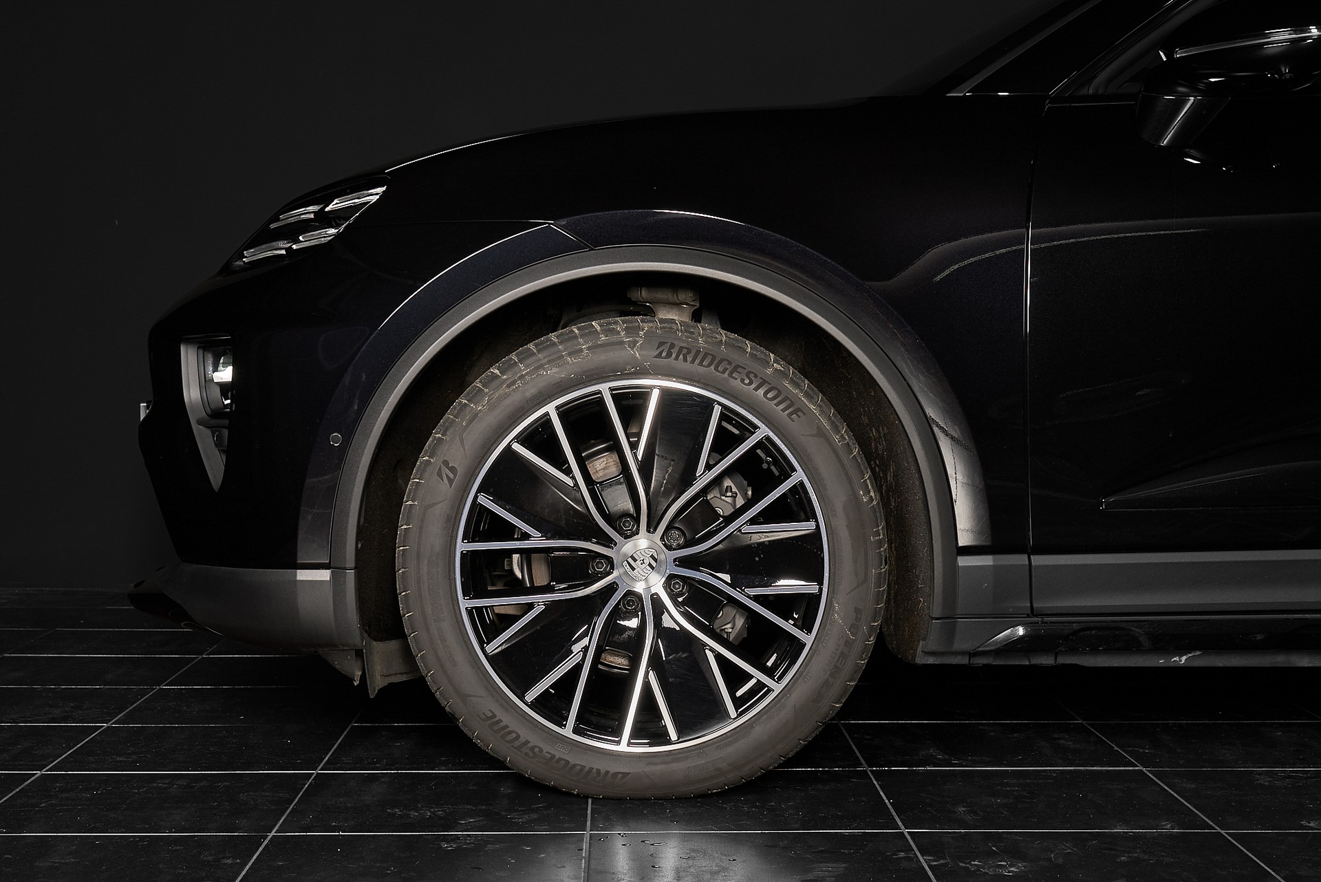 PORSCHE Macan 4 100kWh-showroom-element-3