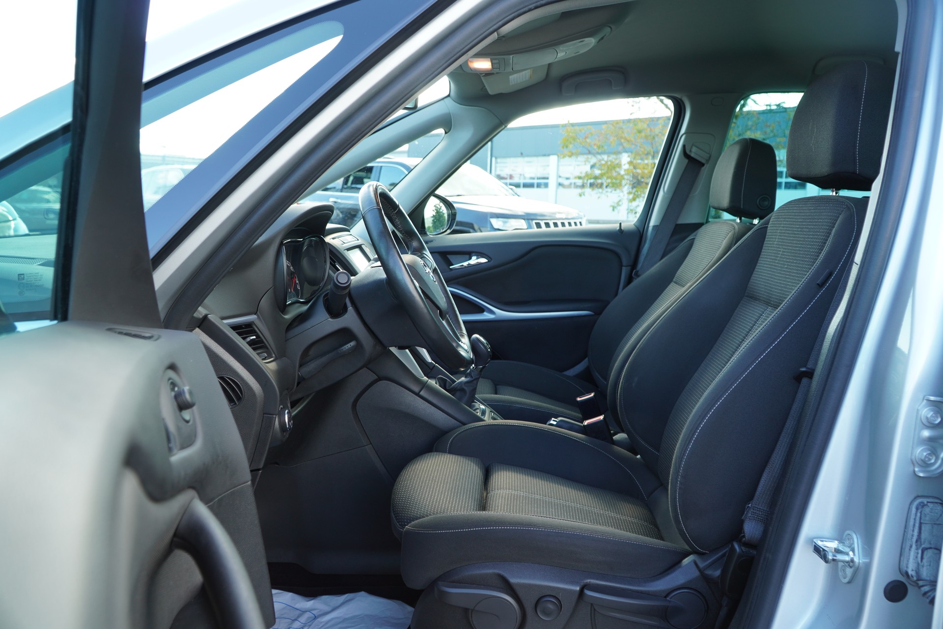 OPEL Zafira 1.6i 16V Turbo OPC Line-image-8