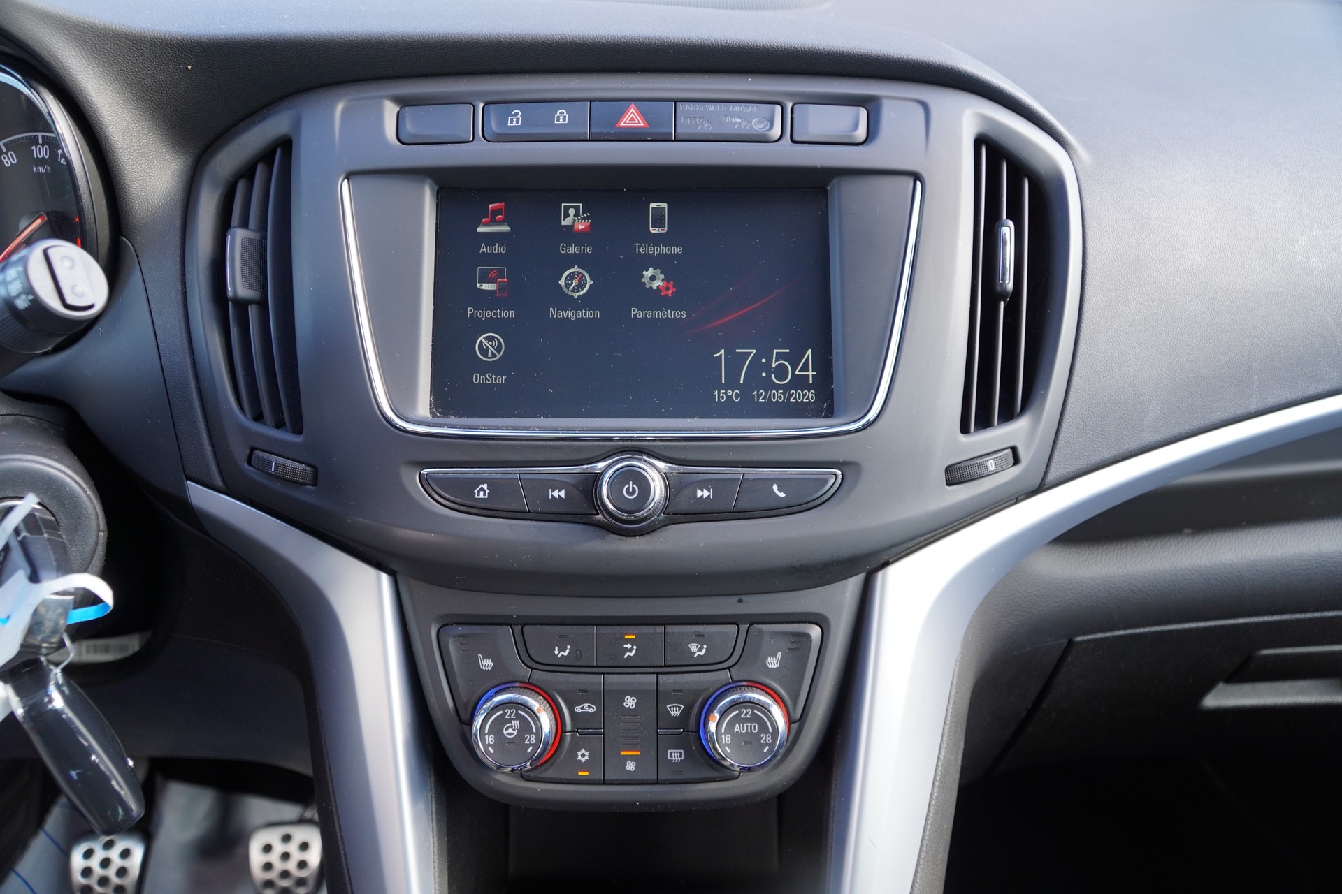 OPEL Zafira 1.6i 16V Turbo OPC Line-image-20