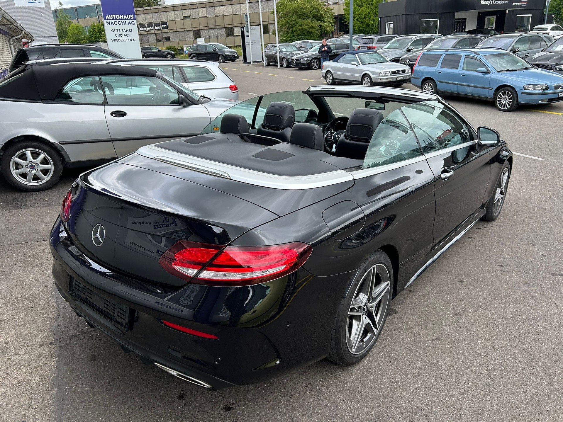 MERCEDES-BENZ C 200 AMG Line Cabriolet 4Matic 9G-Tronic-image-3