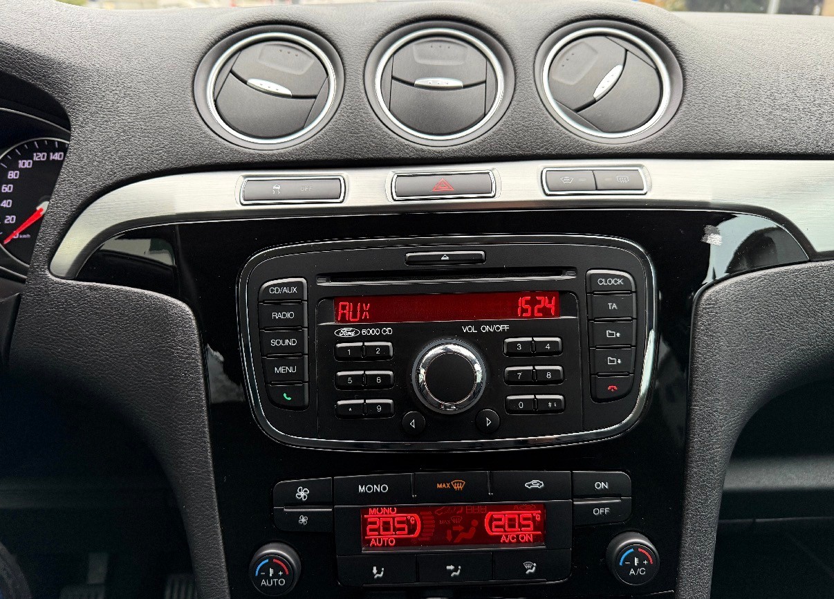 FORD S-Max 2.0 TDCi TitaniumS-image-9