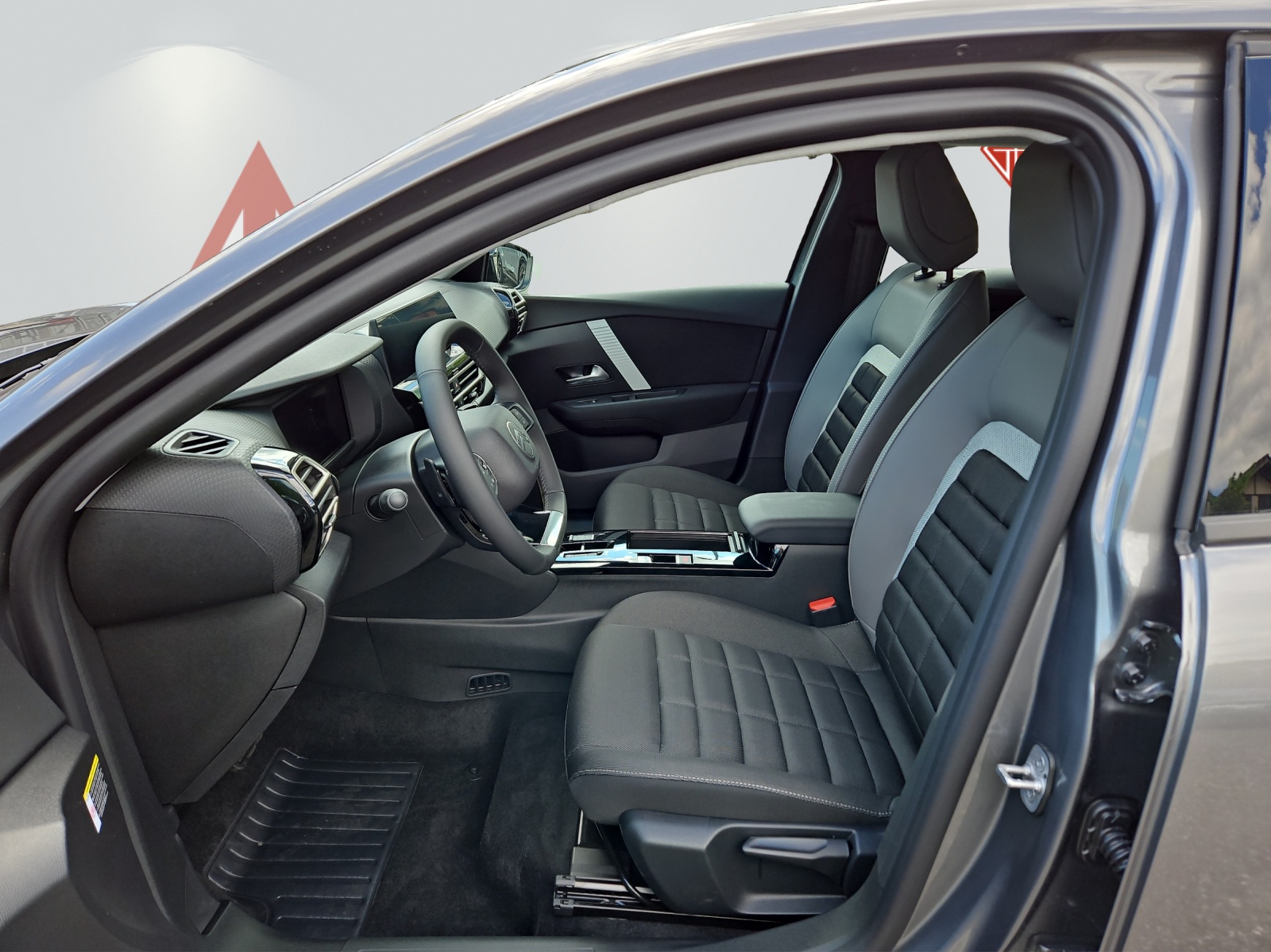 CITROEN C4 1.2 Hybrid Tonic-image-7