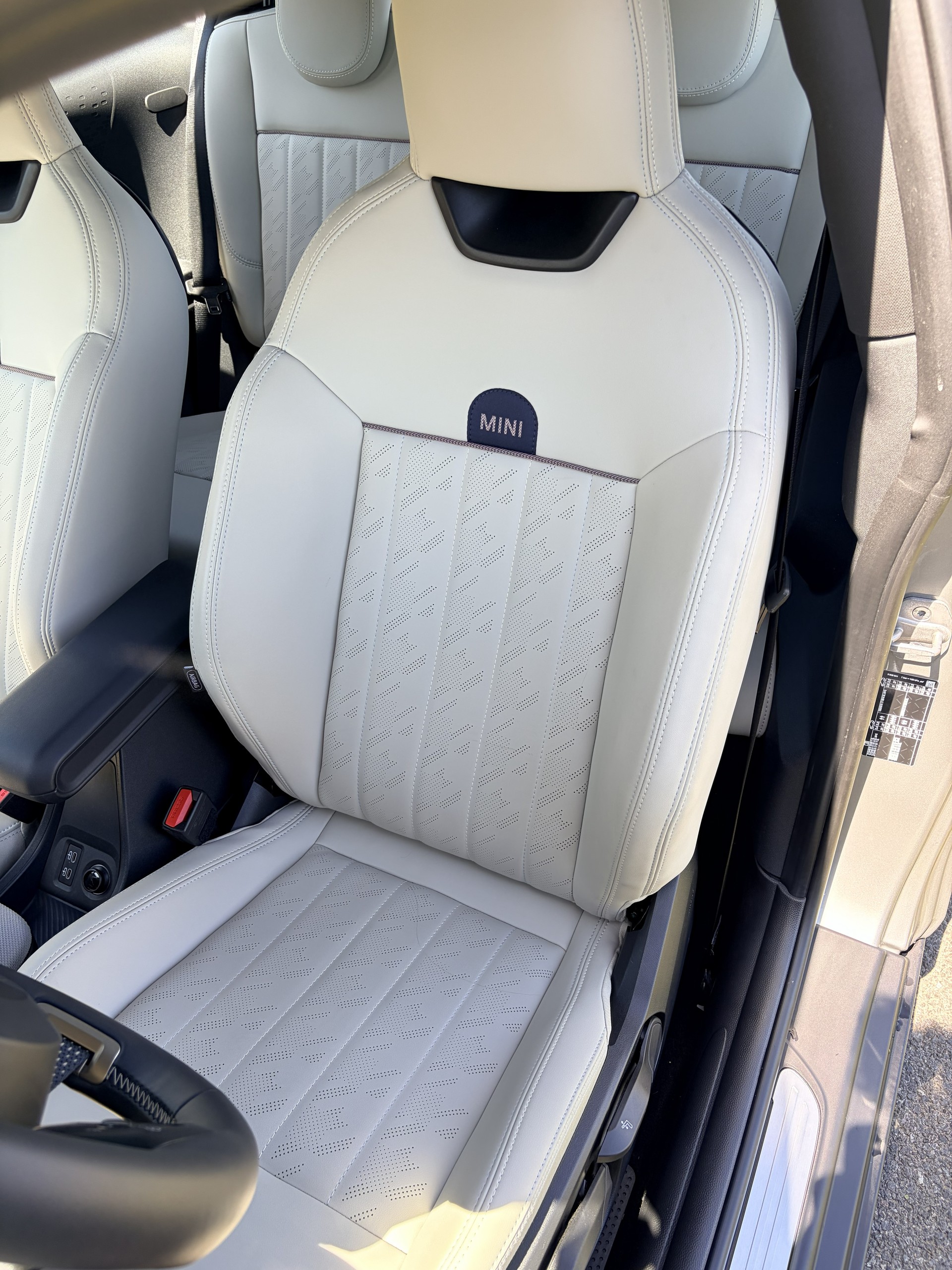 MINI Cooper C F66 1.5 DKG NEW MODEL-image-13