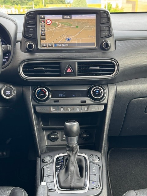 HYUNDAI Kona 1.6 T-GDi Launch Plus 4WD DCT-image-12