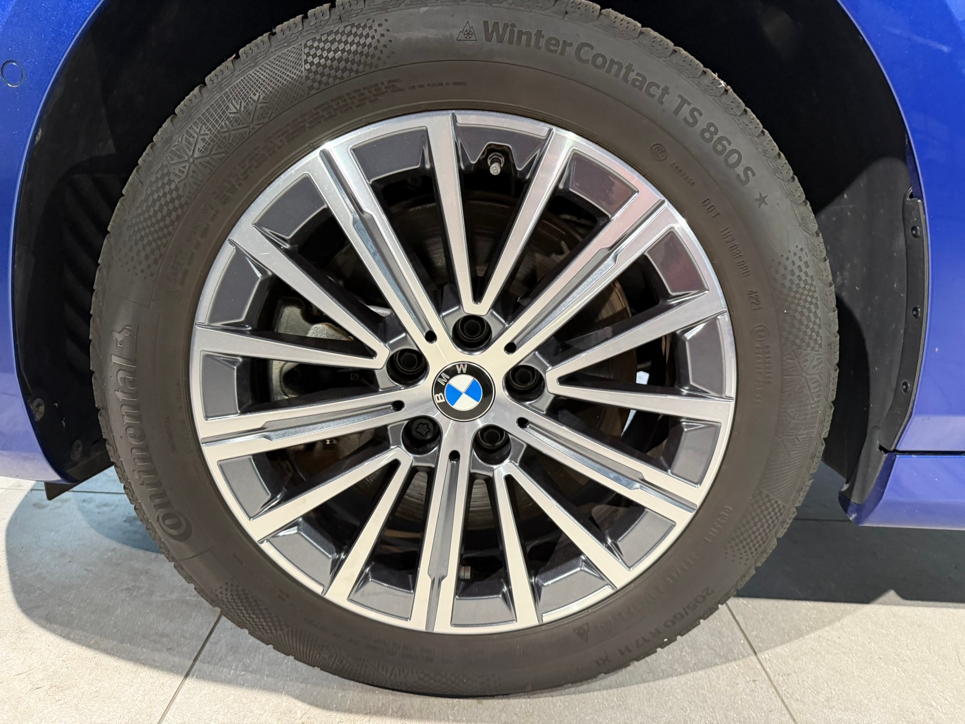 BMW 230e xDrive Active Tourer M Sport-image-12