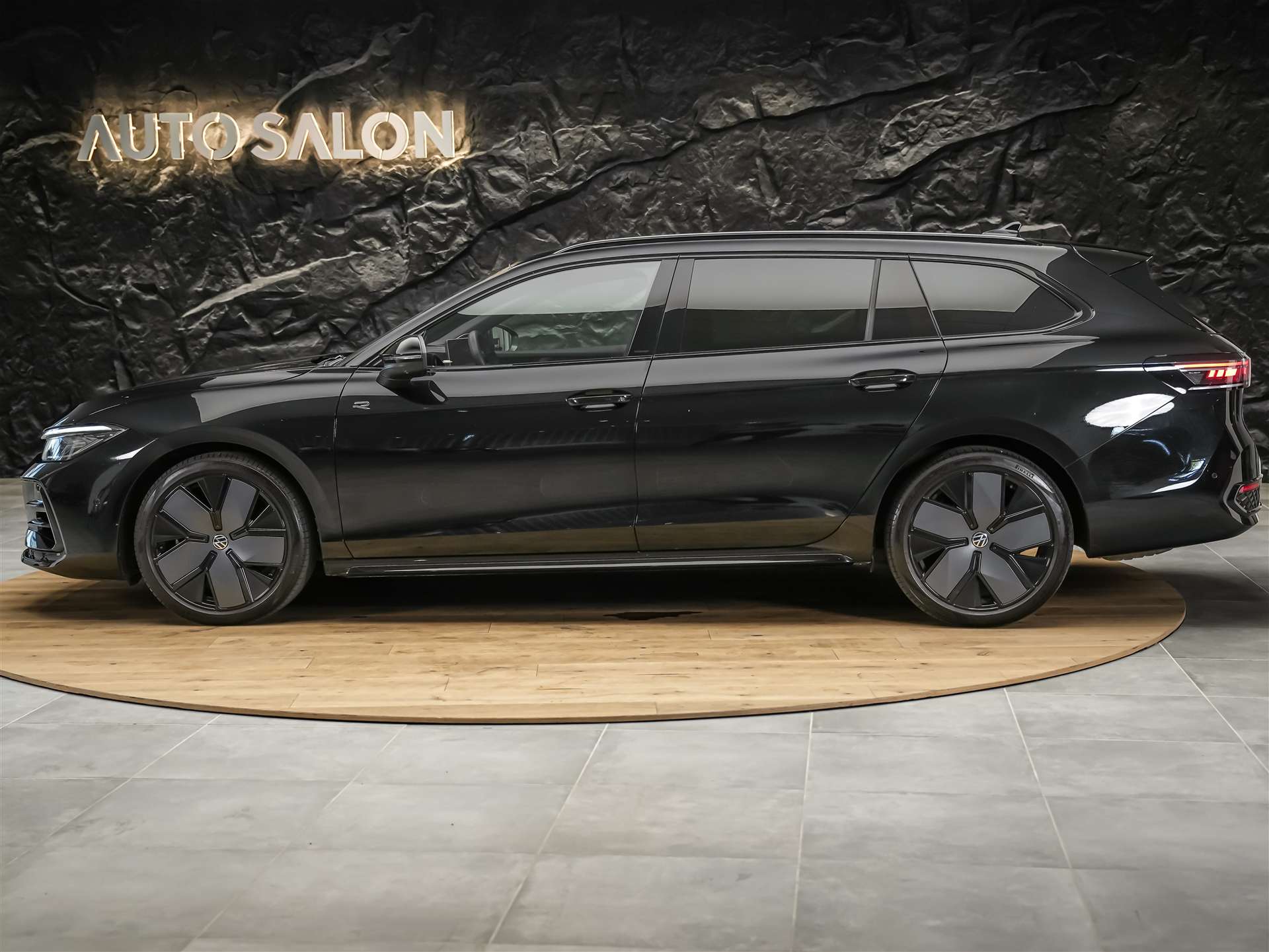 VW Passat Variant 2.0 TSI R-Line DSG 4motion *Massage*AHK*Head-UP*Standheizung*-showroom-element-2