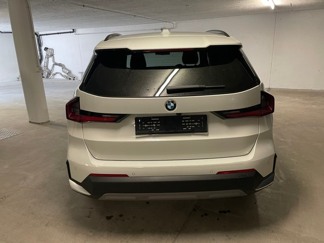 BMW X1 xDrive 20d 48V-image-2