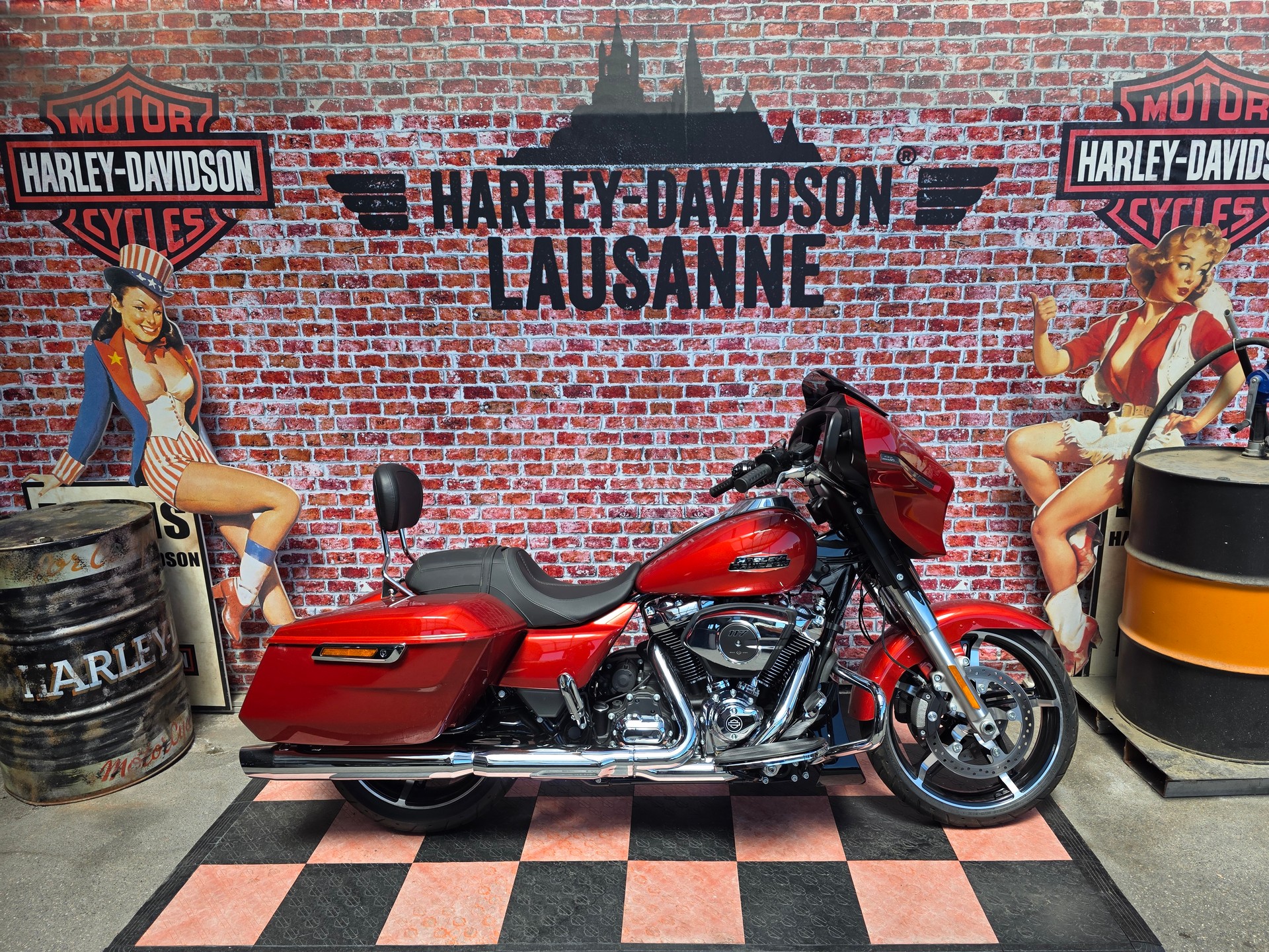 HARLEY-DAVIDSON FLHX Street Glide 117