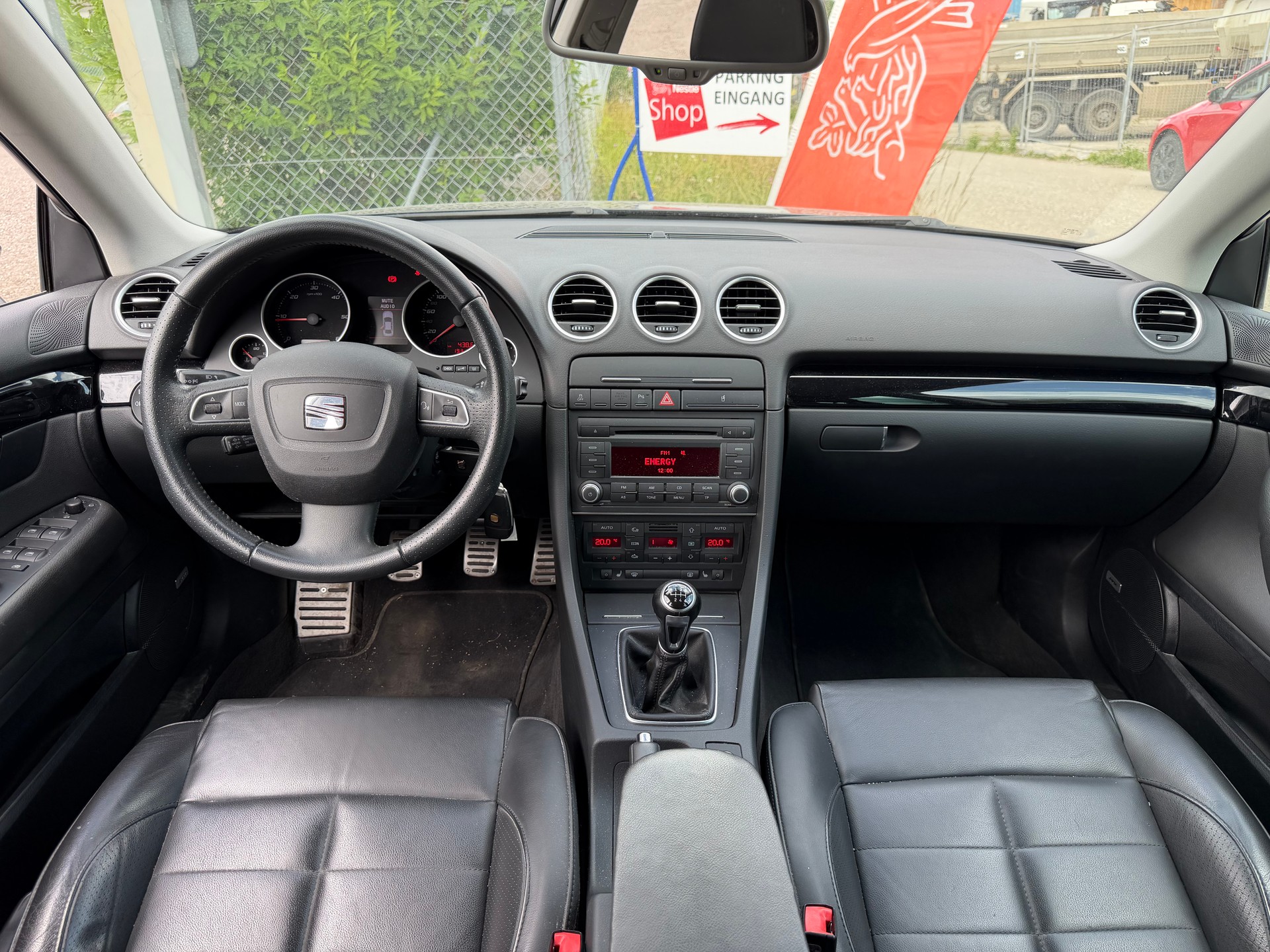SEAT Exeo ST 2.0 TDI Advantage-image-4