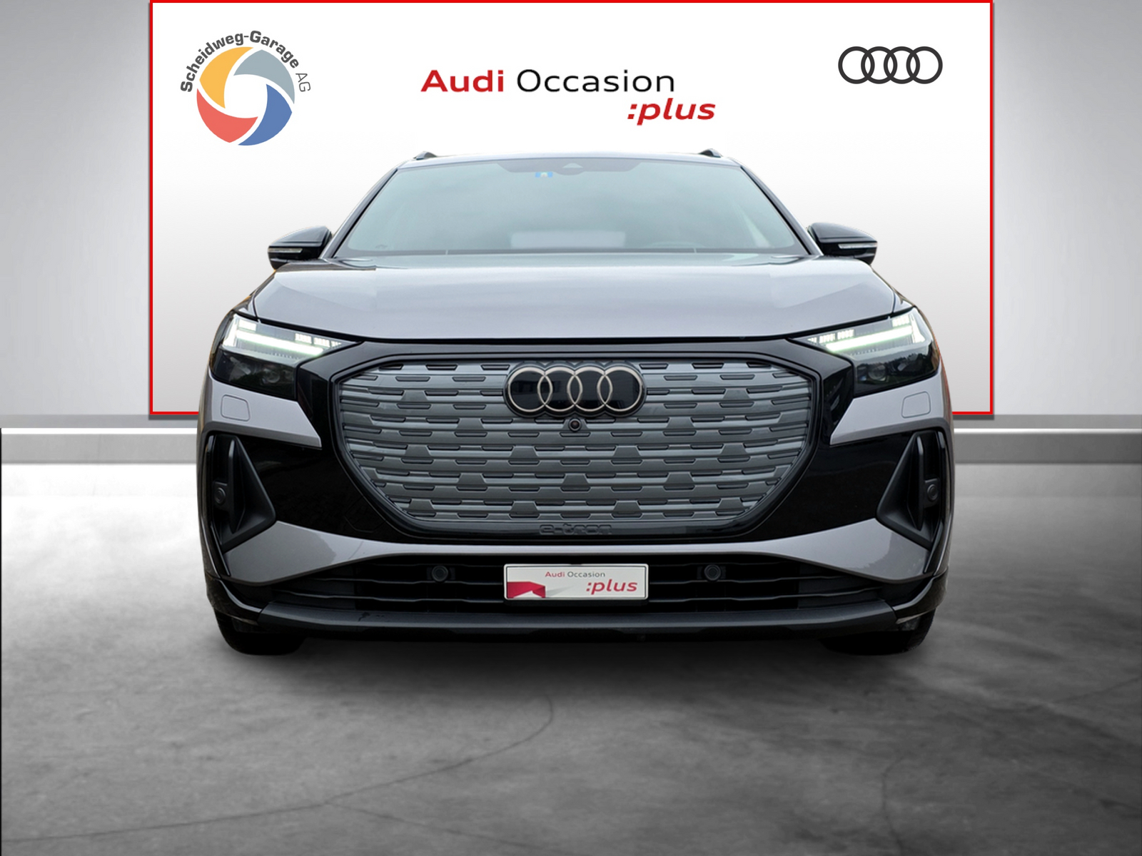 AUDI Q4 e-tron 50 quattro-showroom-element-1