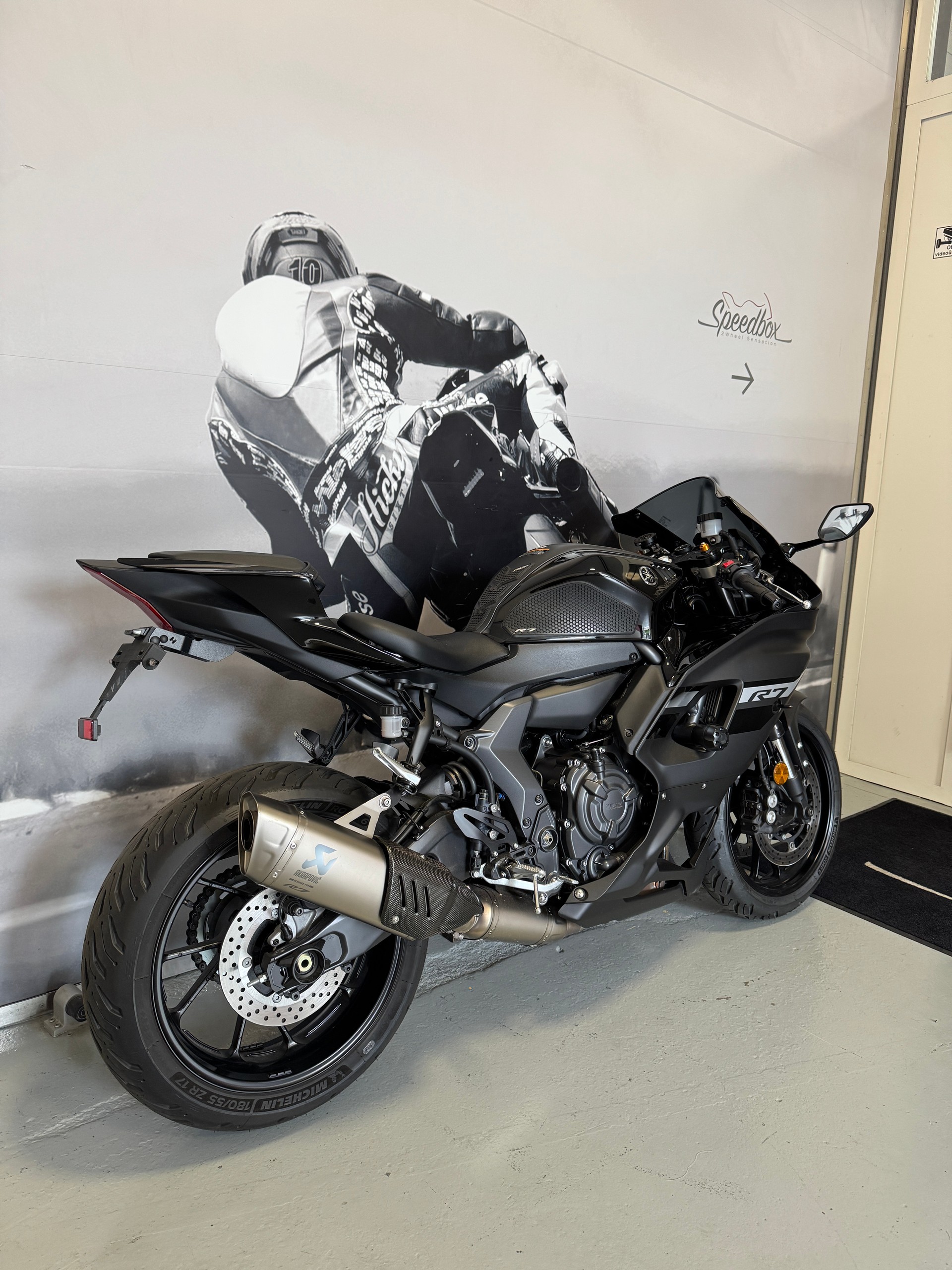 YAMAHA YZF-R7 (35kW)-image-4