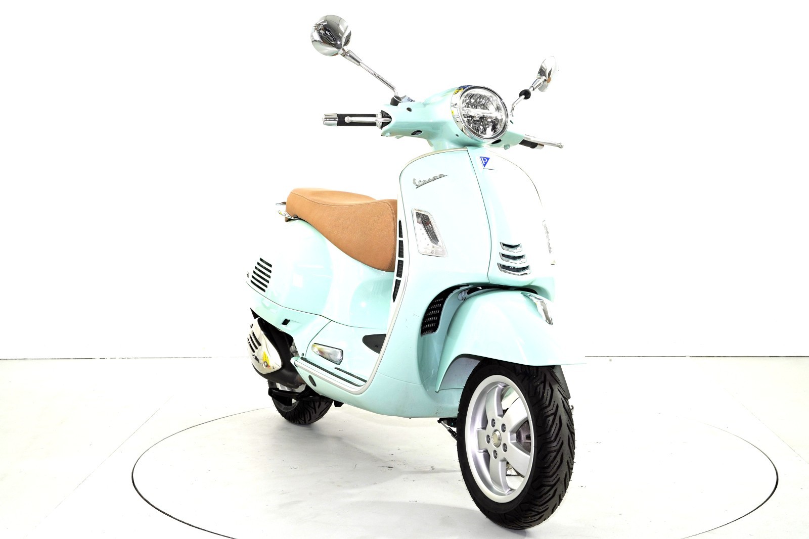PIAGGIO Vespa GTS 300 HPE-image-1