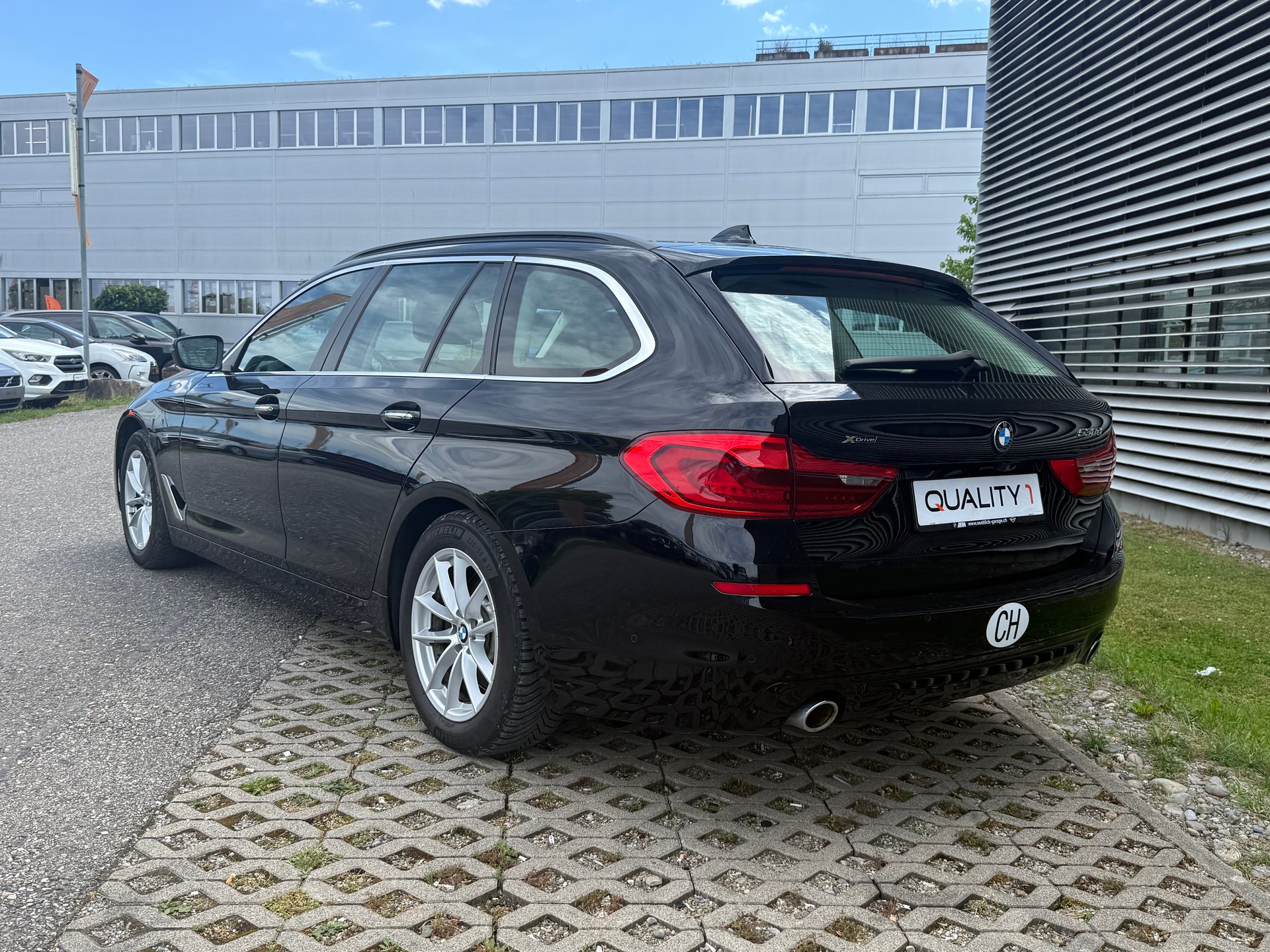 BMW 530d xDrive Touring Steptronic-image-6