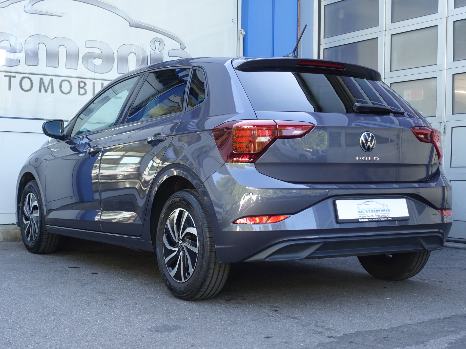 VW Polo 1.0 TSI Life DSG-showroom-element-3